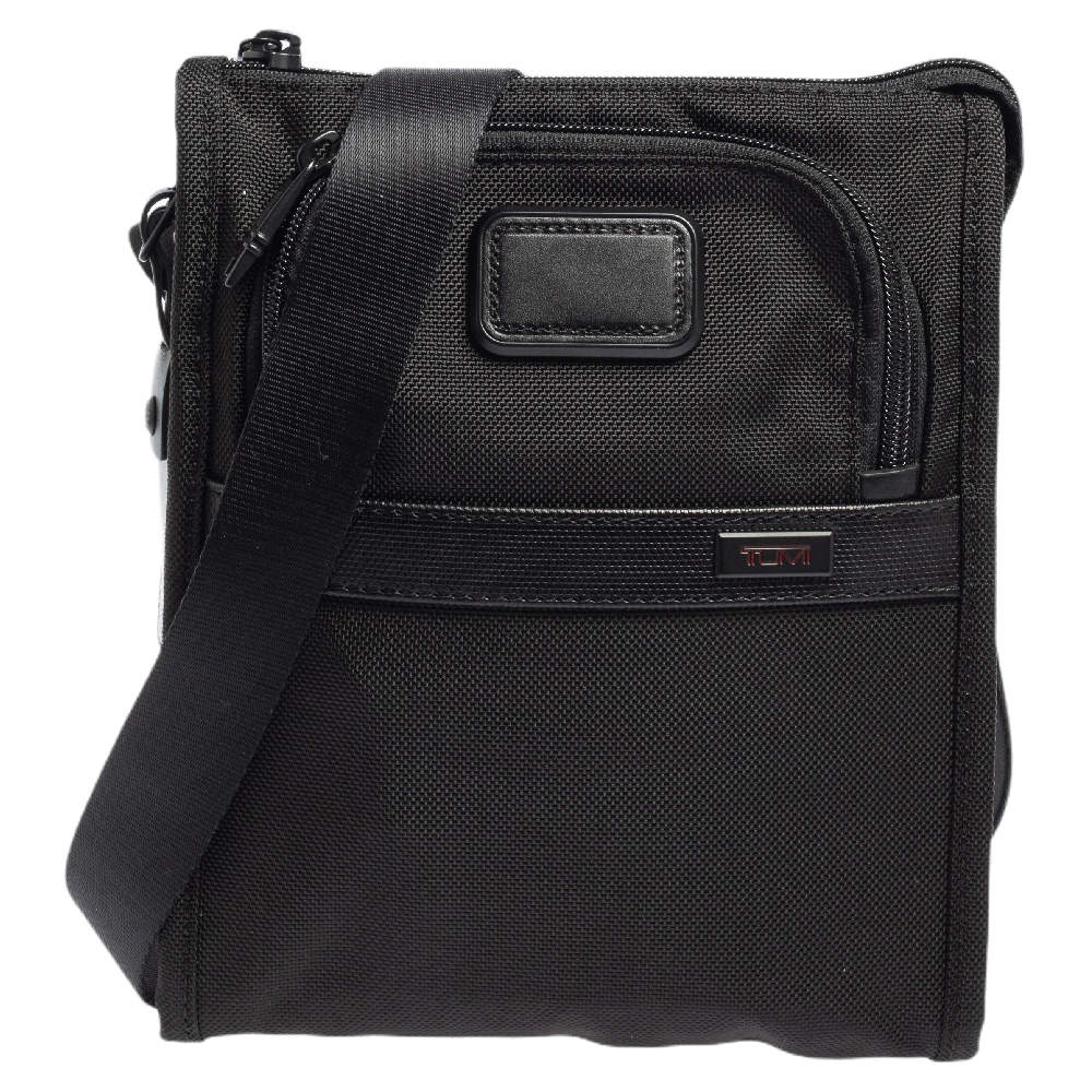Pre Owned Tumi Black Nylon Alpha 2 Pocket Messenger Bag