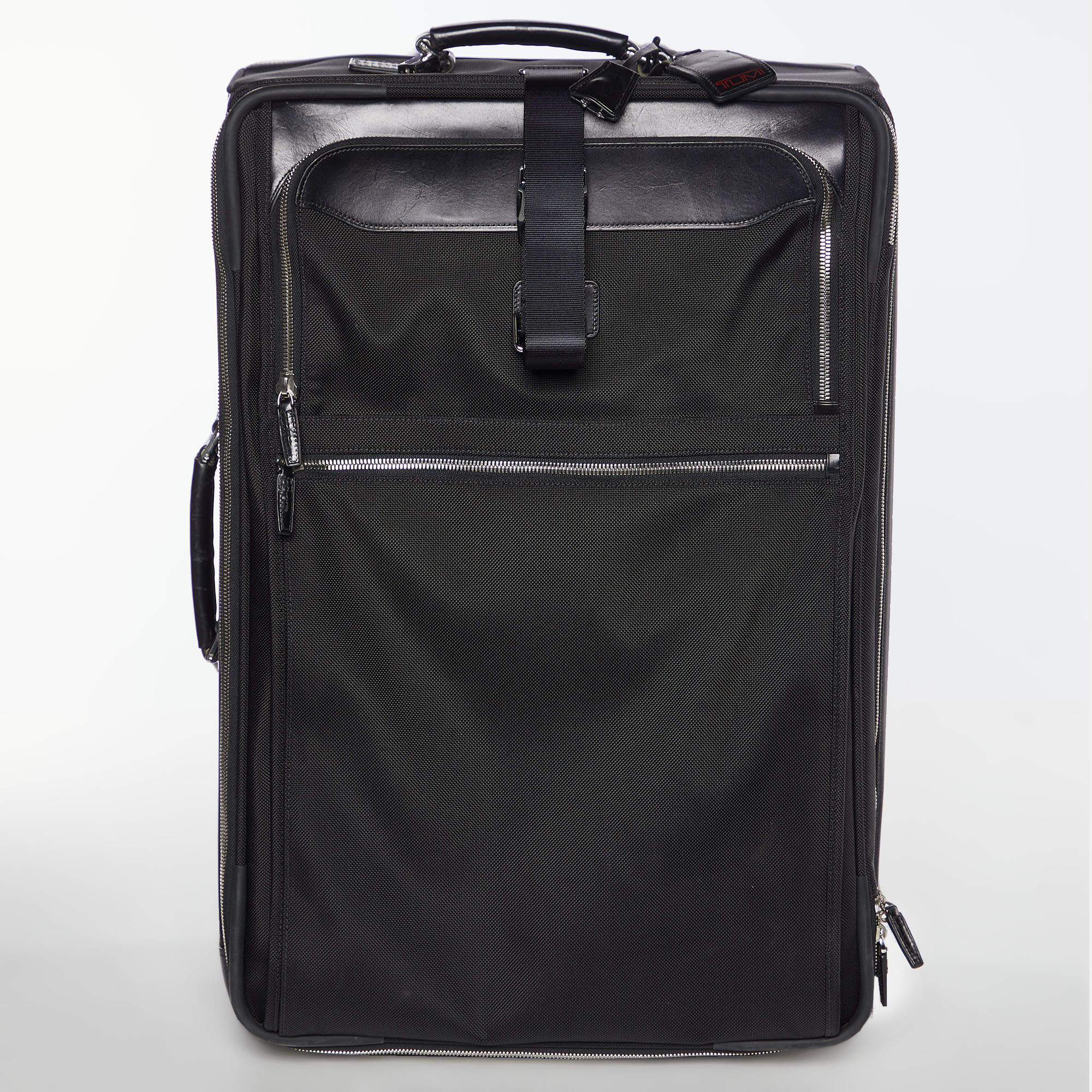 Pre Owned TUMI Black Nylon 2 Wheeled Expandable Luggage