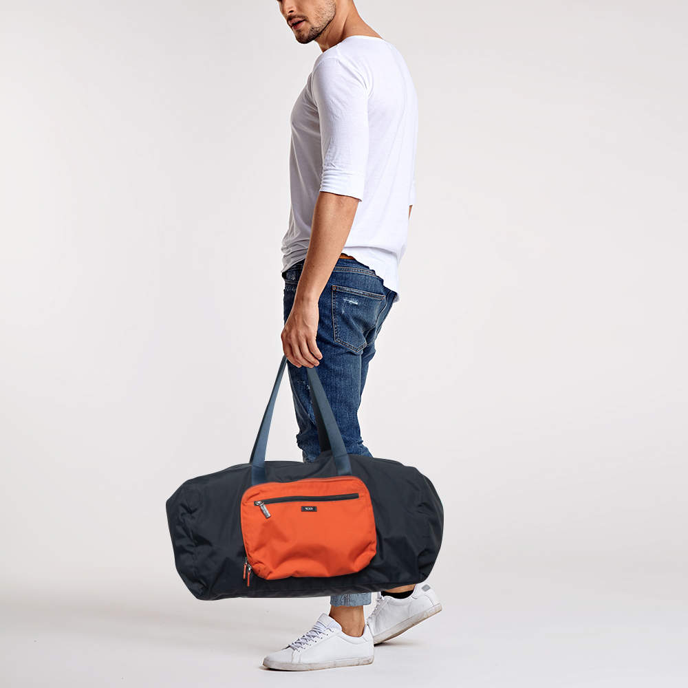 Tumi foldable hotsell duffel bag