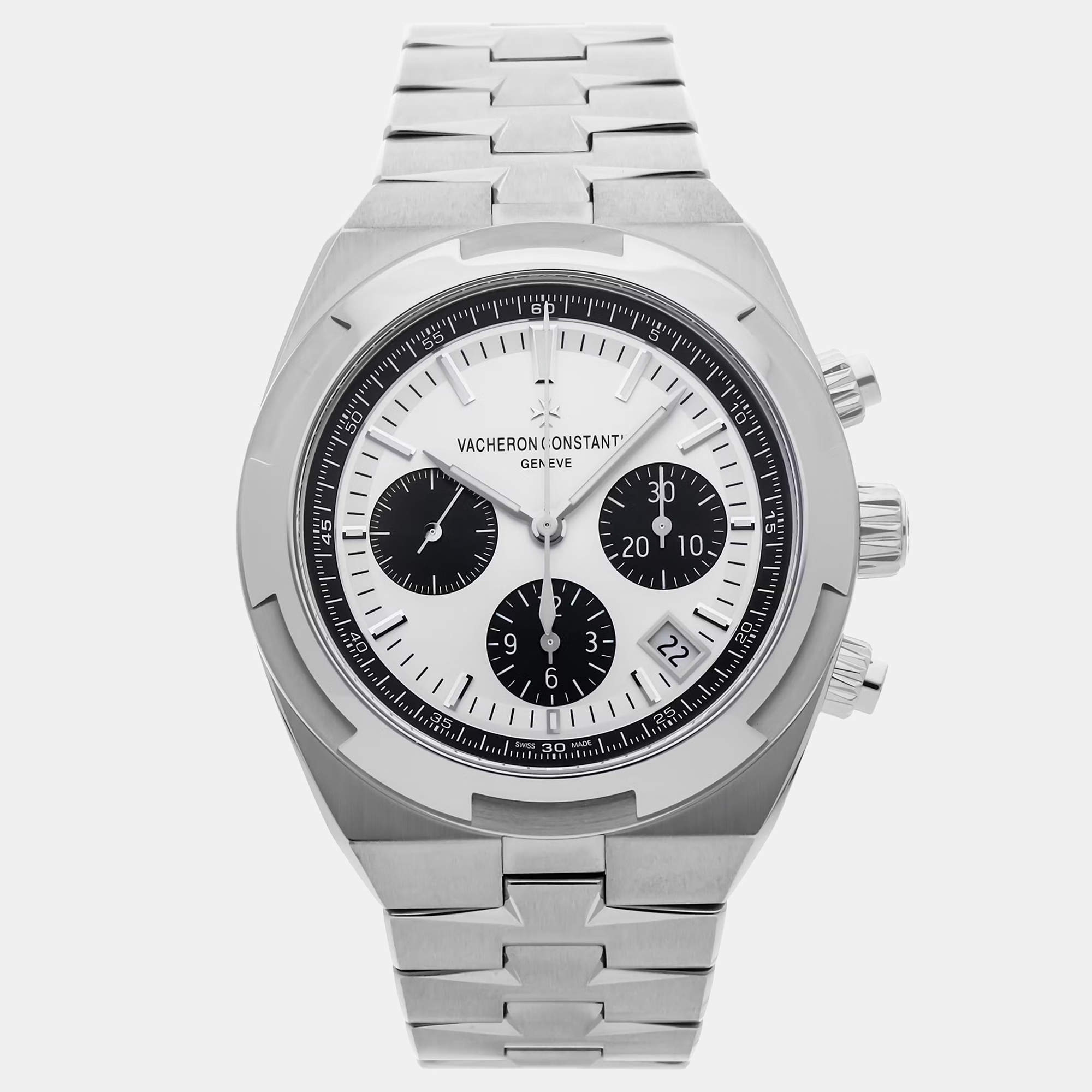 Pre Owned Pre-Owned Vacheron Constantin Overseas Chronograph 5500V/110A-B686 Silver Automatic Stainless Steel Men's Wristwatch 42 MM