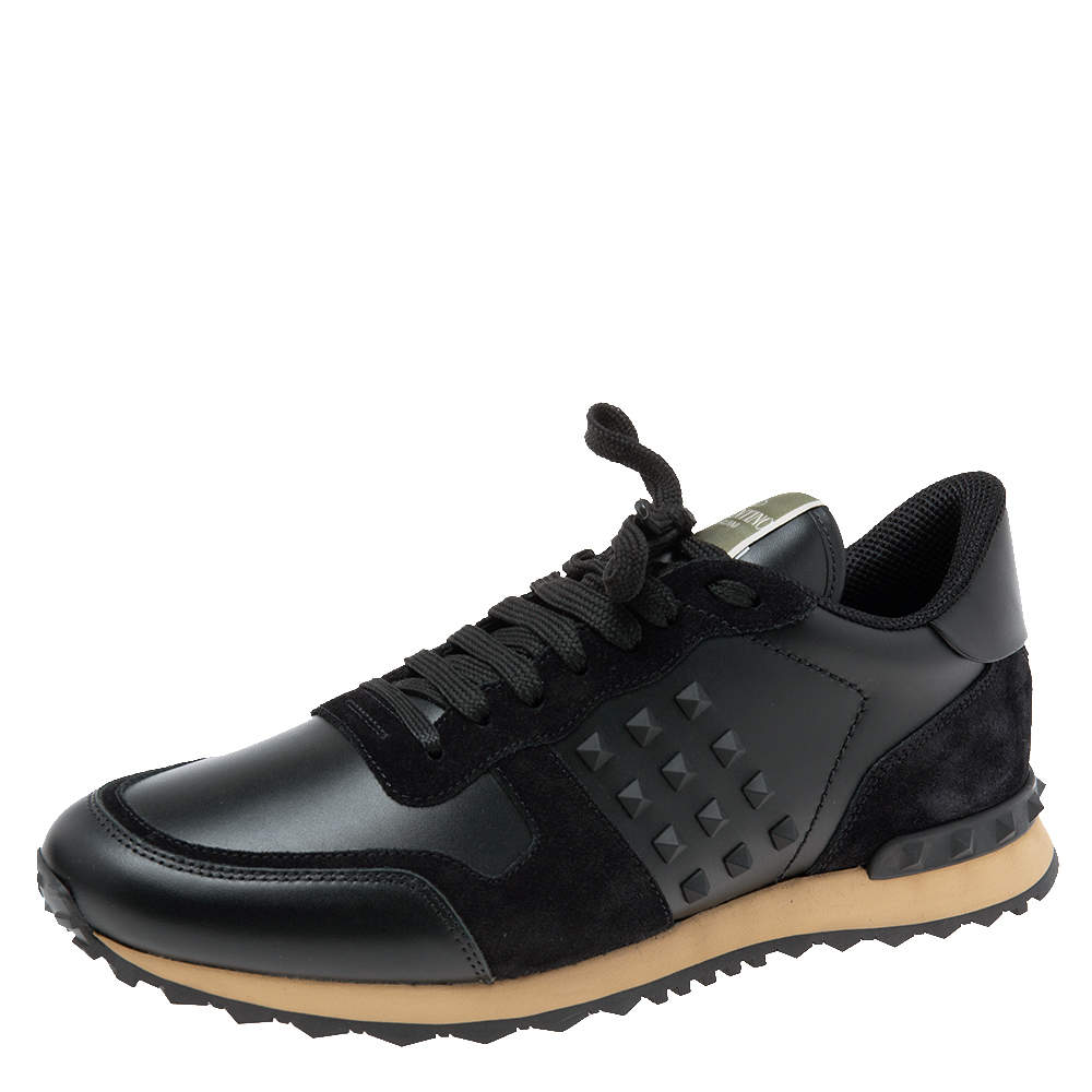 Pre Owned Valentino Black Leather and Suede Rockstud Low-Top Rockrunner Sneakers Size 43