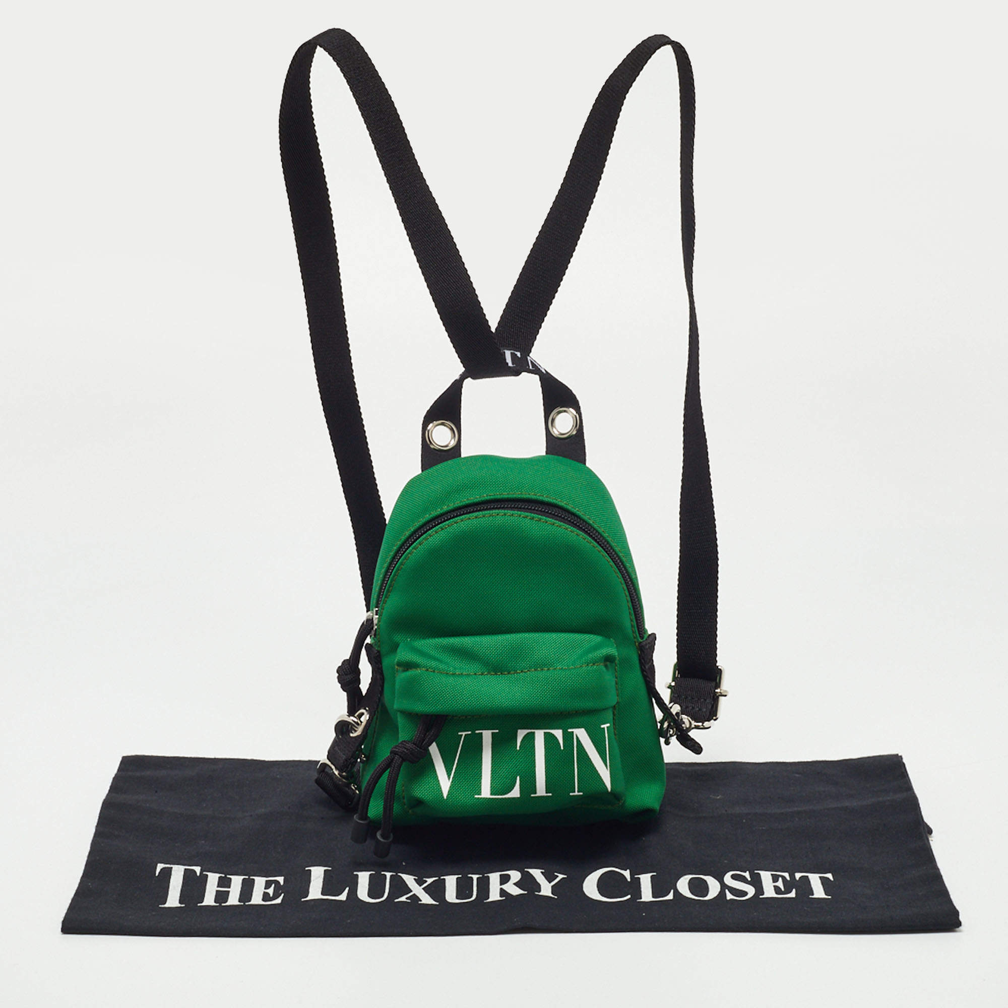Valentino VLTN Backpack in Green Khaki Canvas Cloth ref.571449