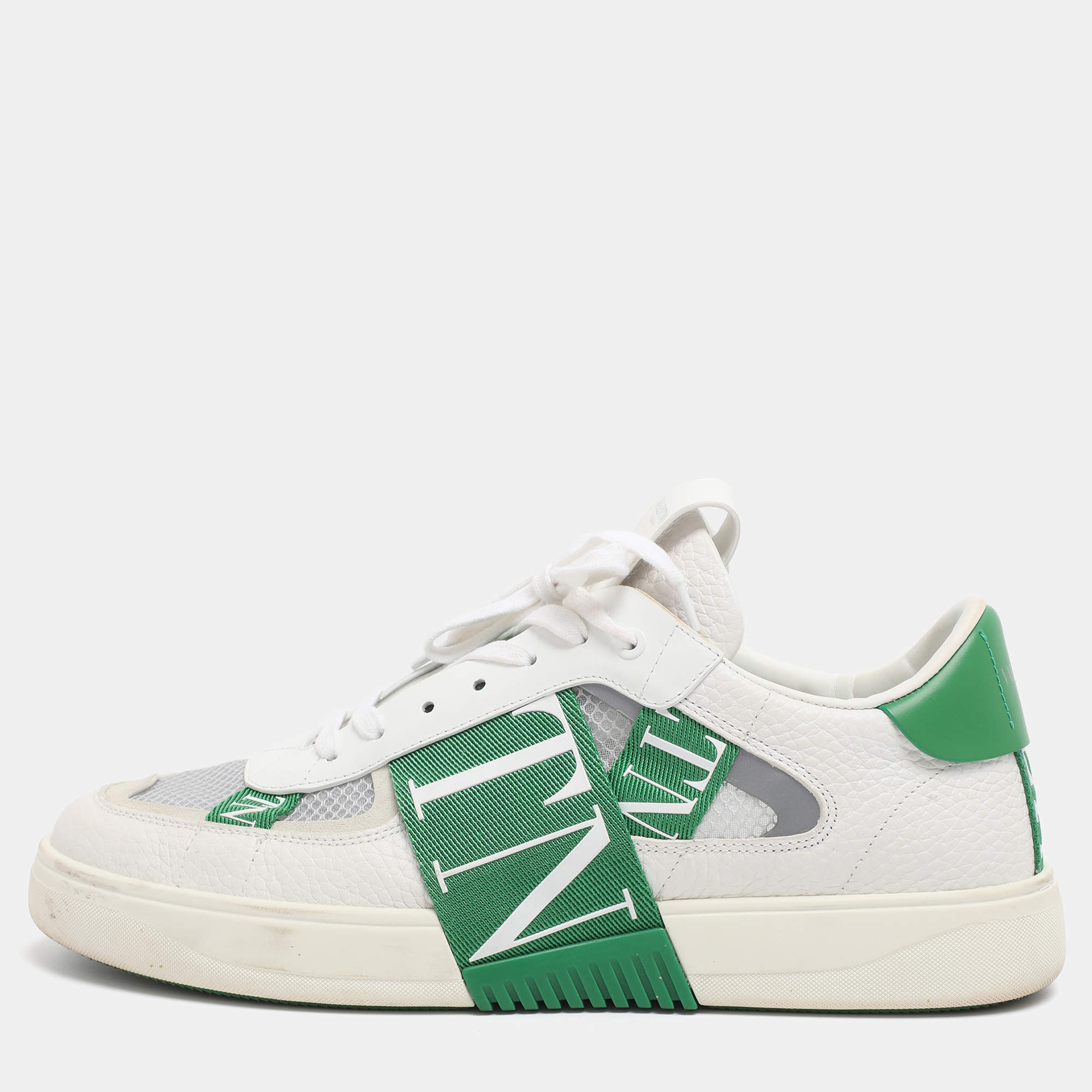 مملوكة مسبقًا حذاء رياضي فالنتينو أبيض/أخضر جلد وشبك VLTN منخفض من أعلى مقاس 44