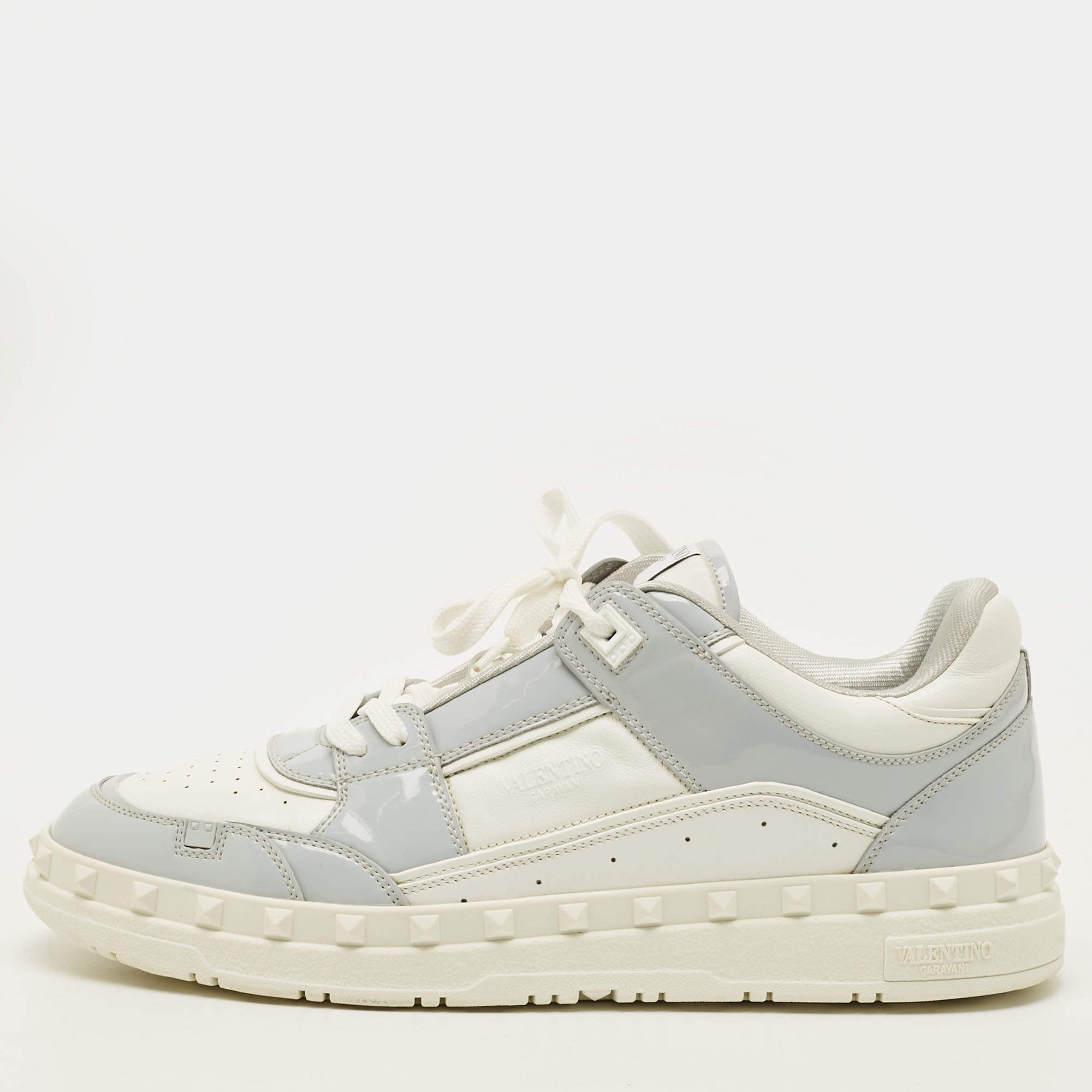 Pre Owned Valentino Free dots Size 43 Sky Blue/White Leather and Patent Low Top Sneakers