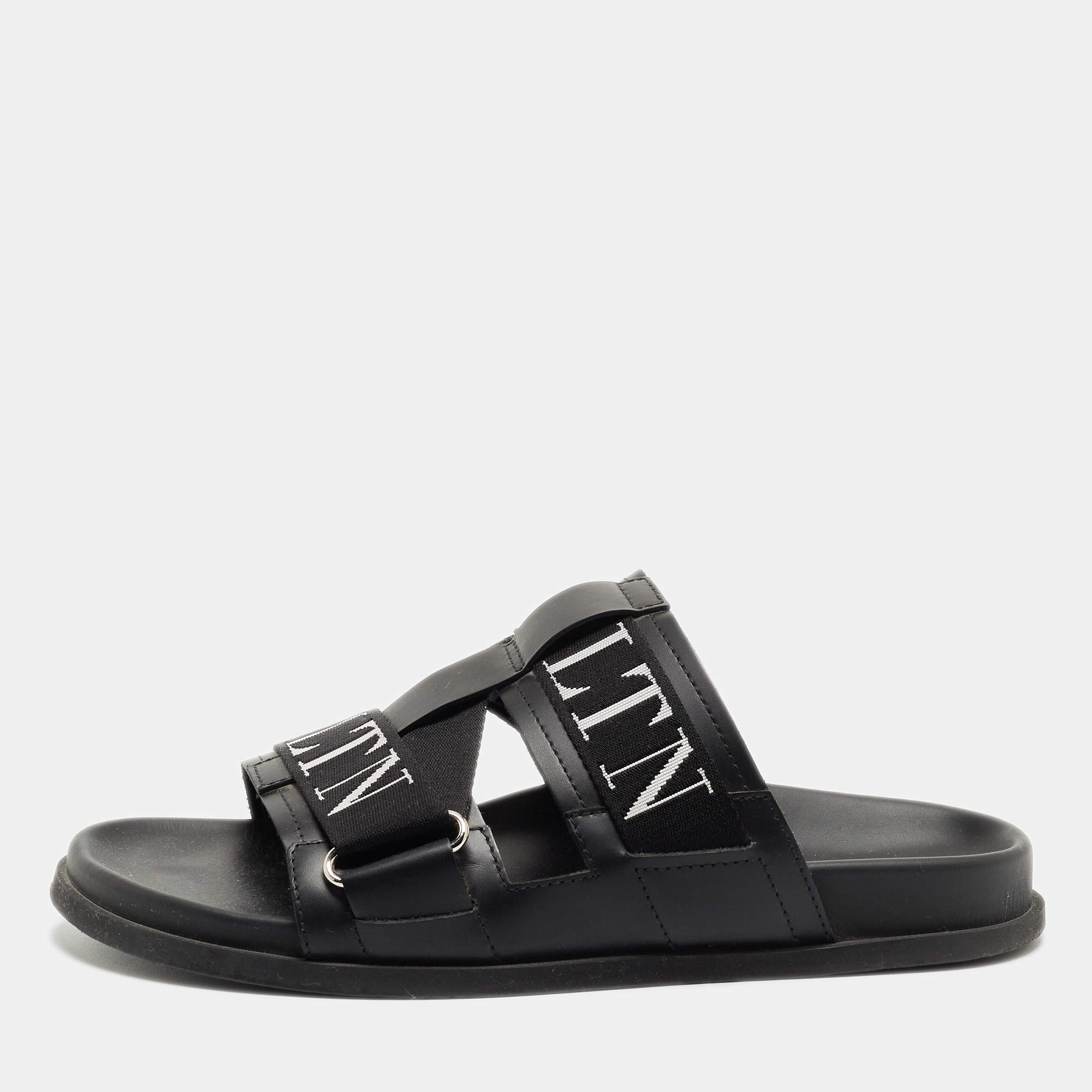 Mens valentino flip on sale flops