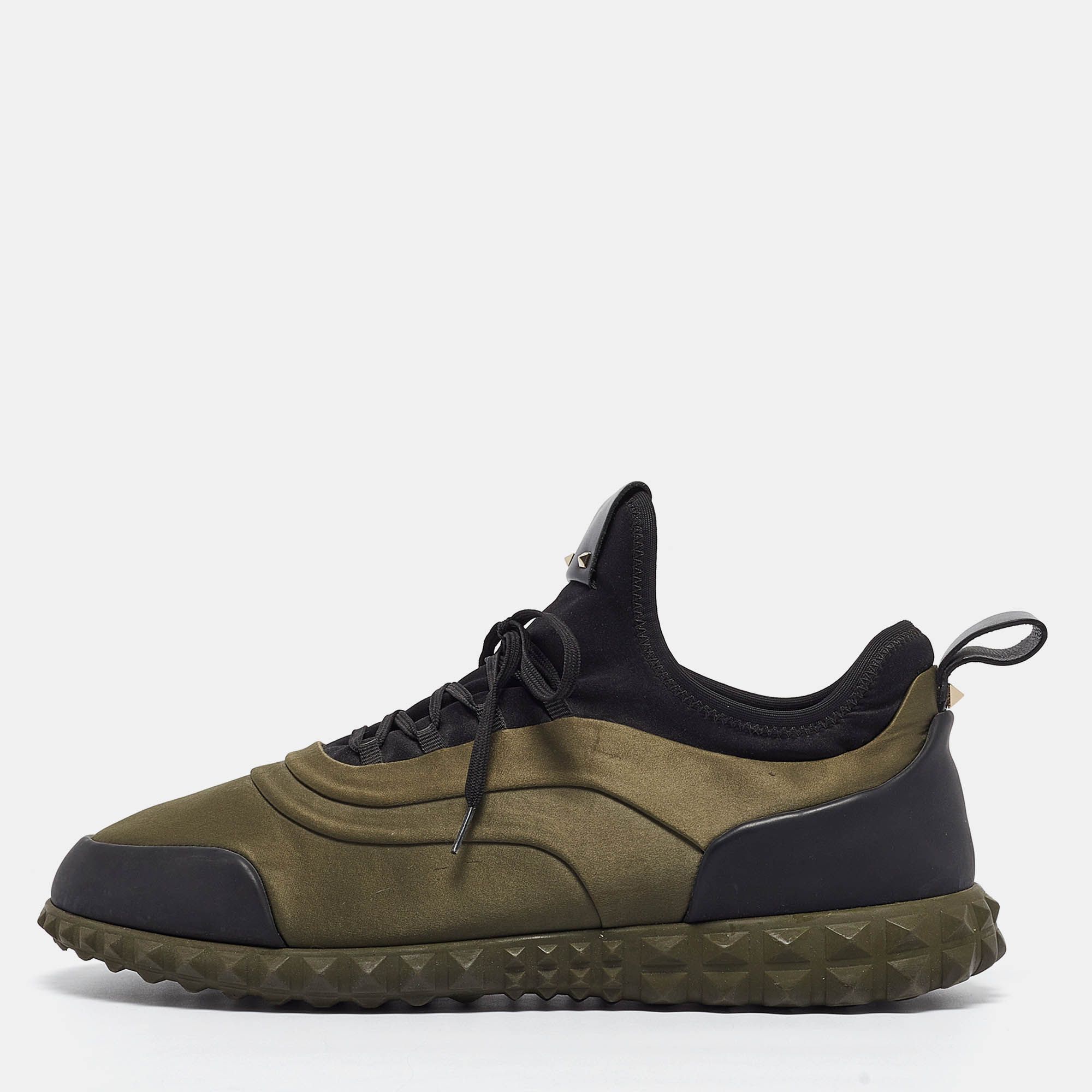 Pre Owned Valentino Olive Green/Black Satin and Rubber Rockstud Low Top Sneakers Size 43