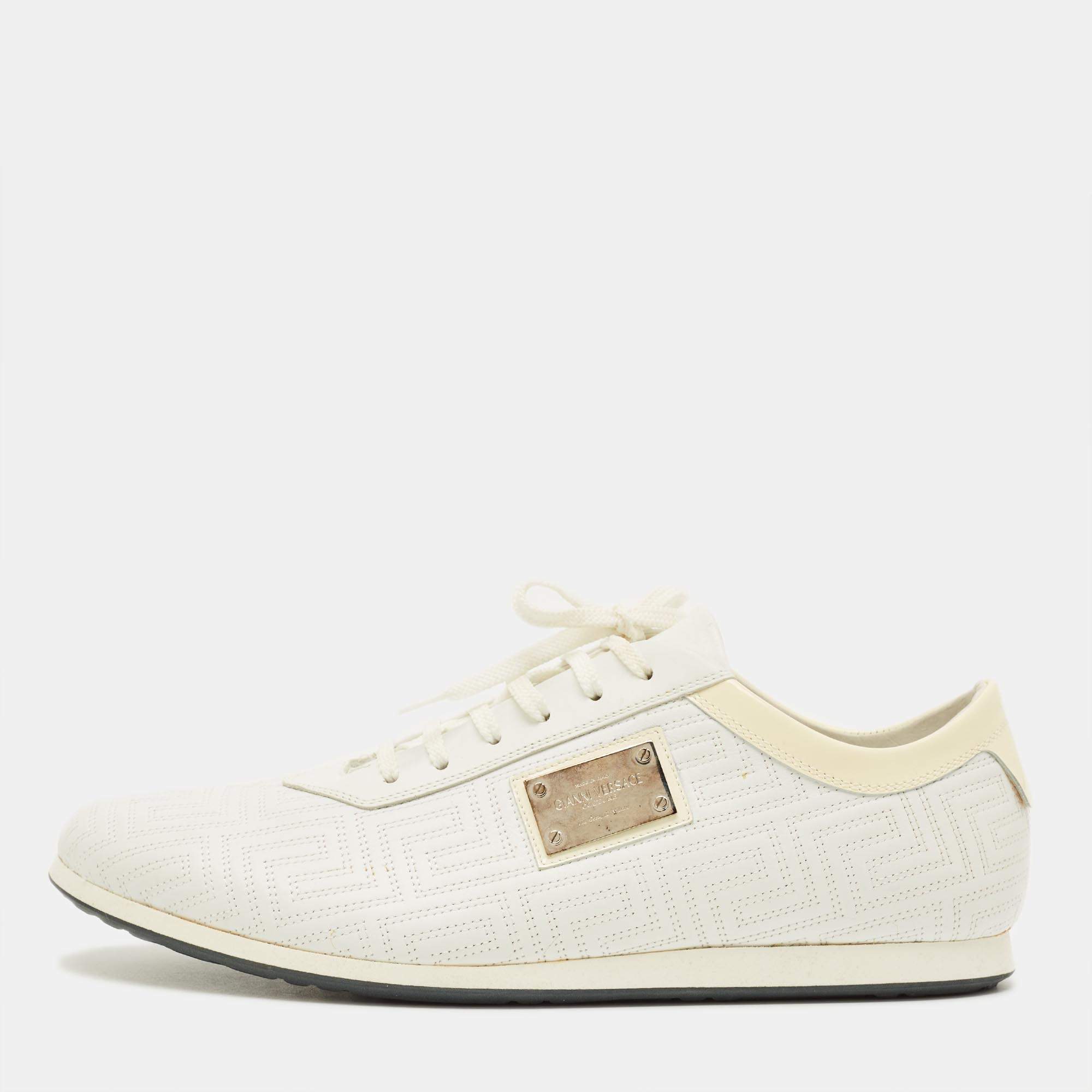 مملوكة مسبقًا Versace Size 43 White/Beige Patent Leather and Quilted Leather Logo Lace Up Sneakers