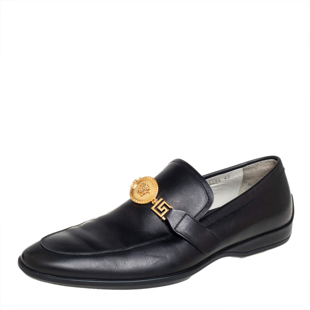 مملوكة مسبقًا Versace Black Leather Medusa Slip On Loafers Size 43