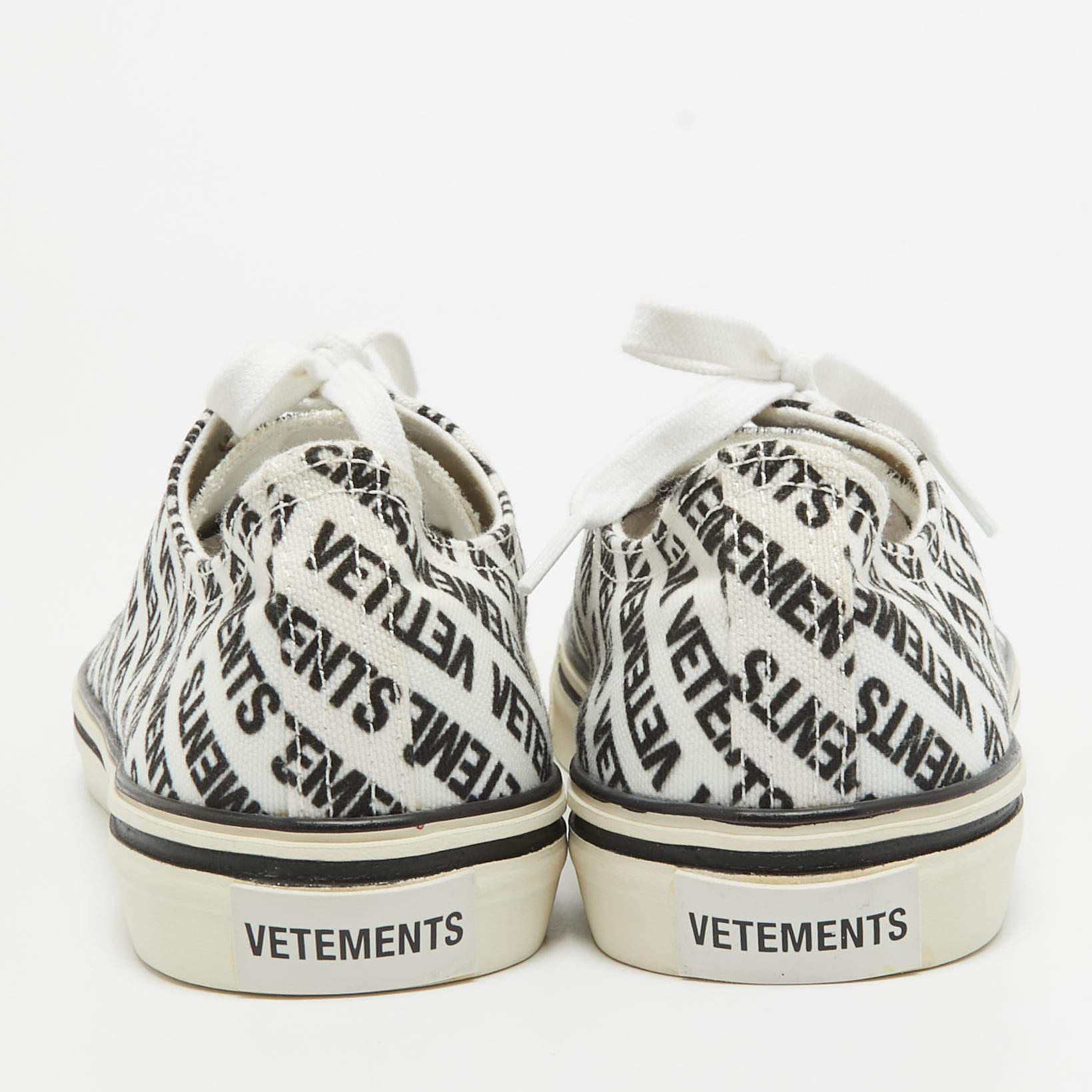 Vetements Black/White Logo Print Canvas Low Top Sneakers Size 41