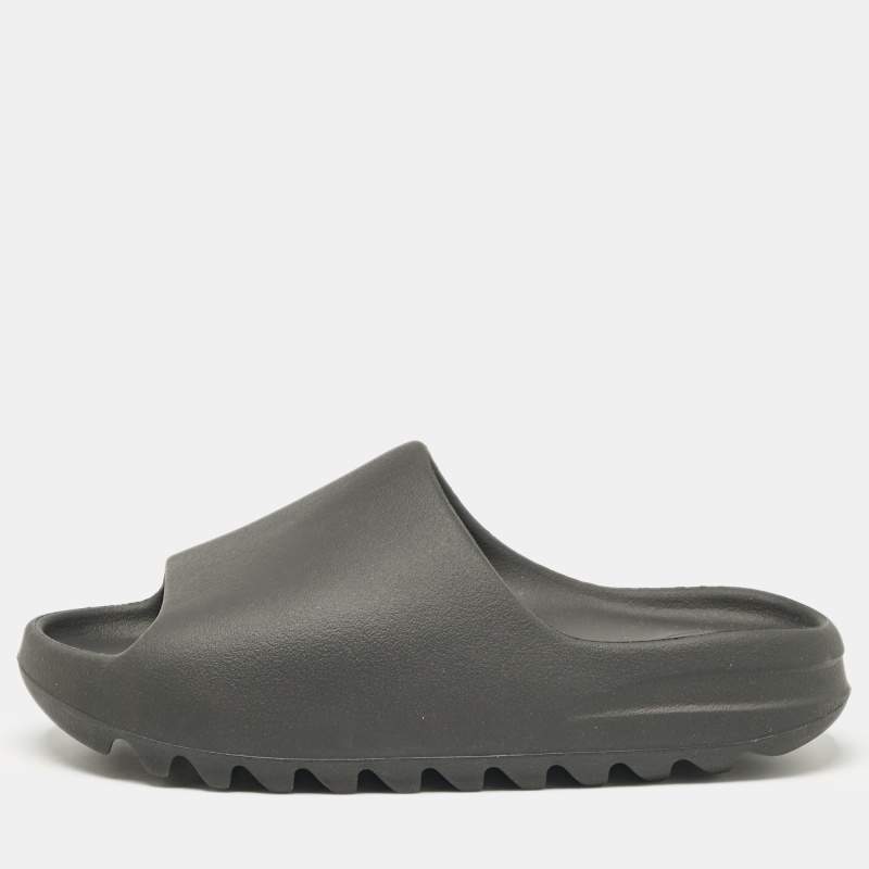 Yeezy x Adidas Black Rubber Onyx Slides Size 44.5