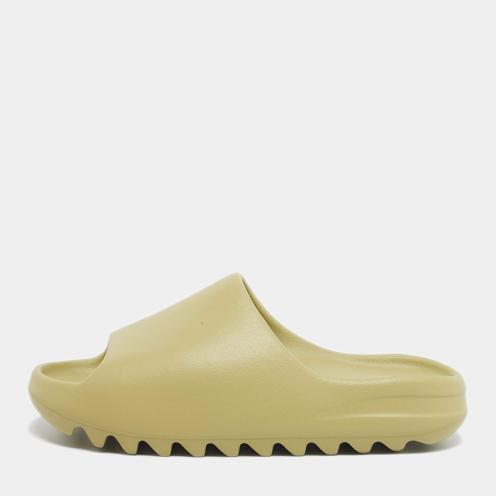 Pre Owned Yeezy x Adidas Light Green Rubber Resin Slides Size 43