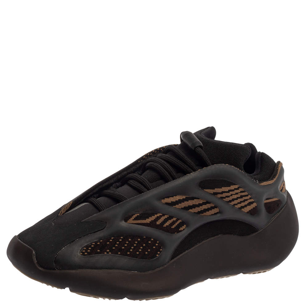 Pre Owned Yeezy x adidas Brown Polyurethane And Mesh 700 V3 Clabro Sneakers Size 38 2/3