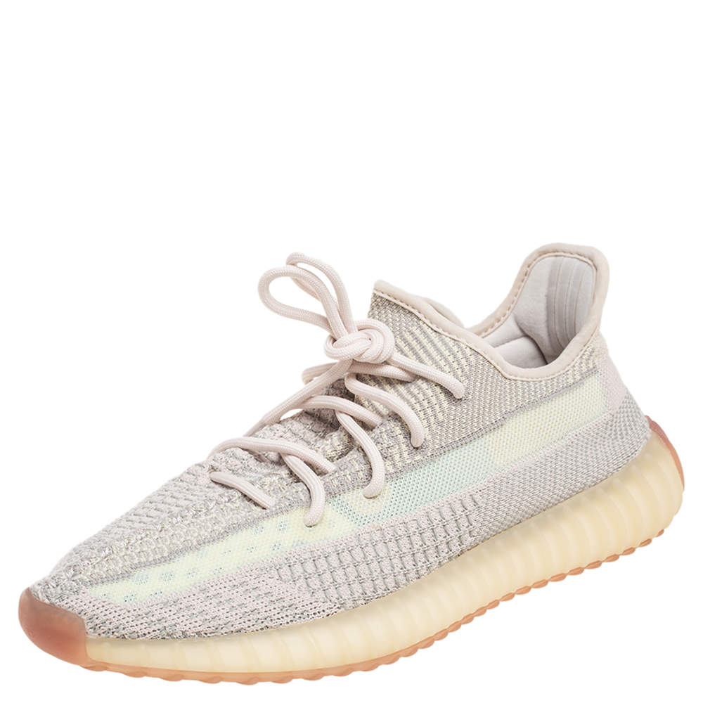 مملوكة مسبقًا Yeezy x Adidas Beige Cotton Knit Boost 350 V2 Sneakers Size 44