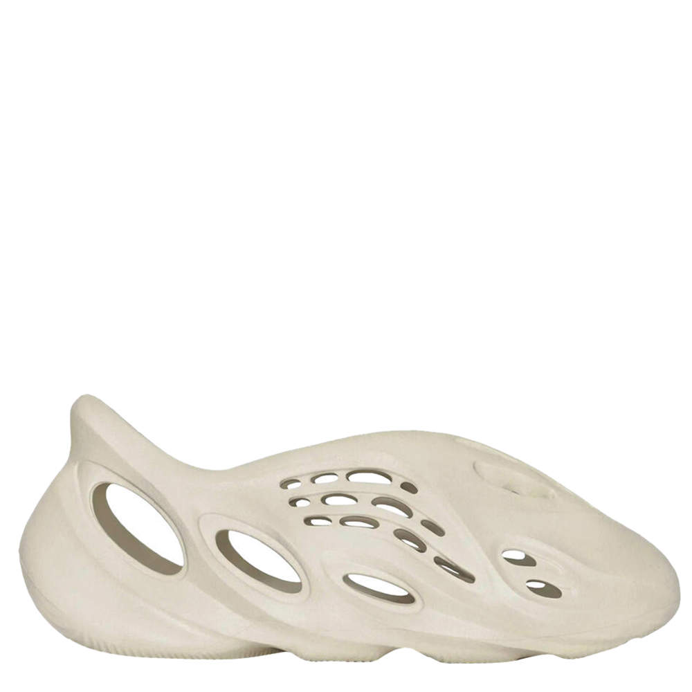 Pre Owned Yeezy x Adidas Foam RNNR Sand Sneakers Size US 6 (EU 39)