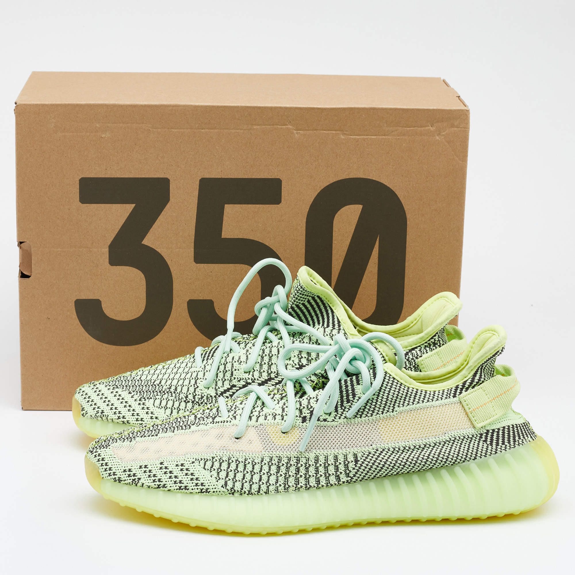 lacet fluorescent yeezy