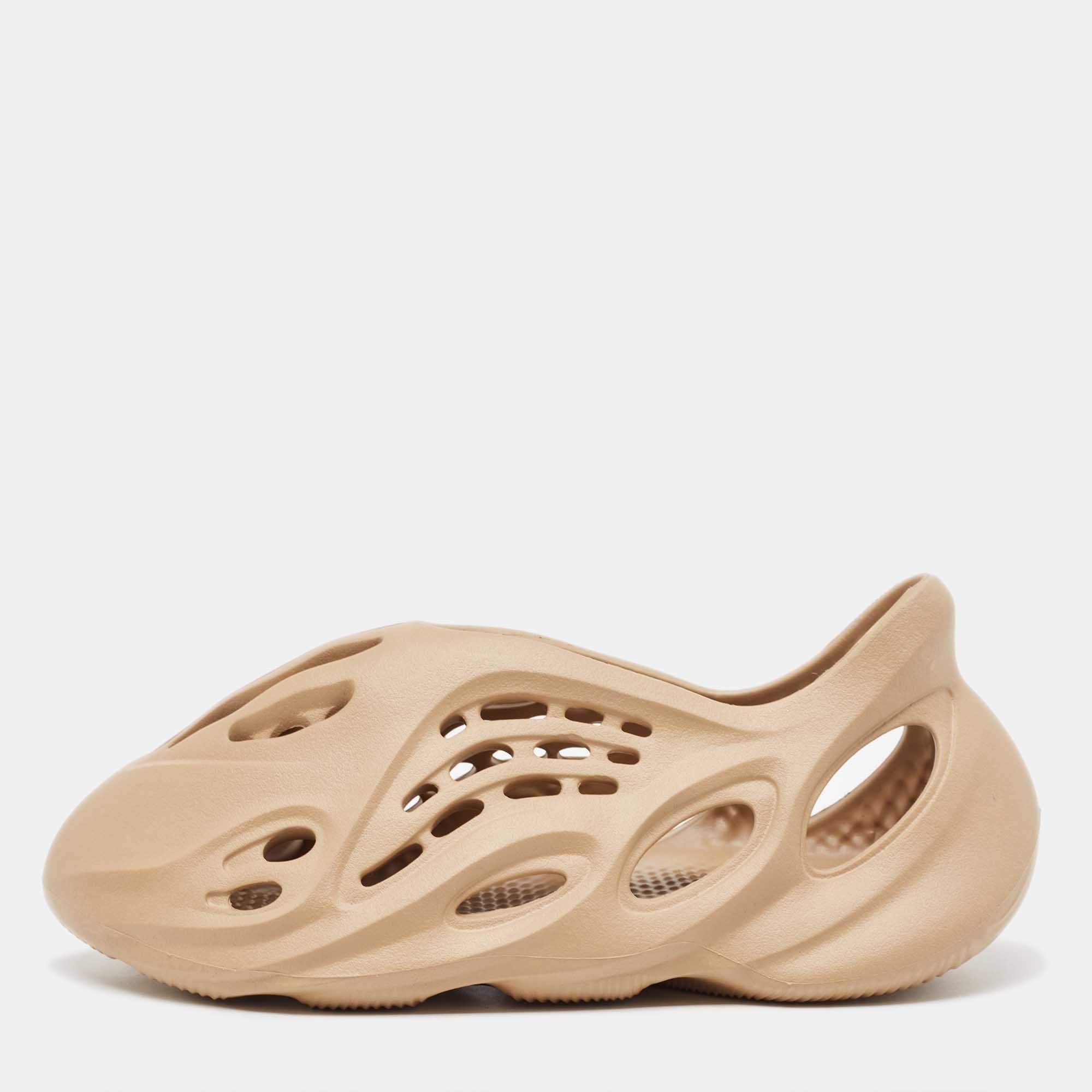 Pre Owned Yeezy x Adidas Brown Rubber Foam Runner Ochre Sneakers Size 42