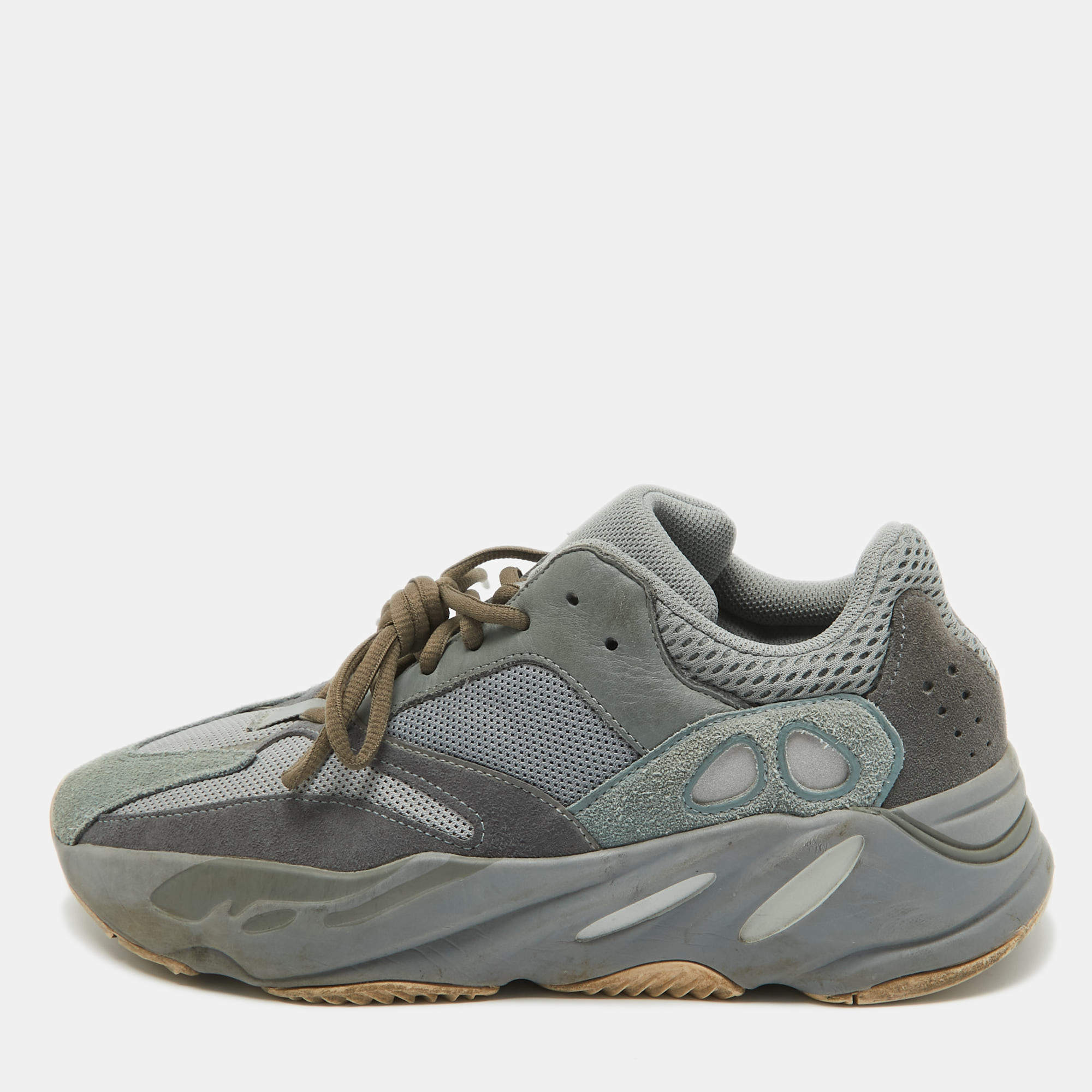Yeezy x Adidas Blue/Grey Suede and Mesh Boost 700 Teal Blue Sneakers Size 44