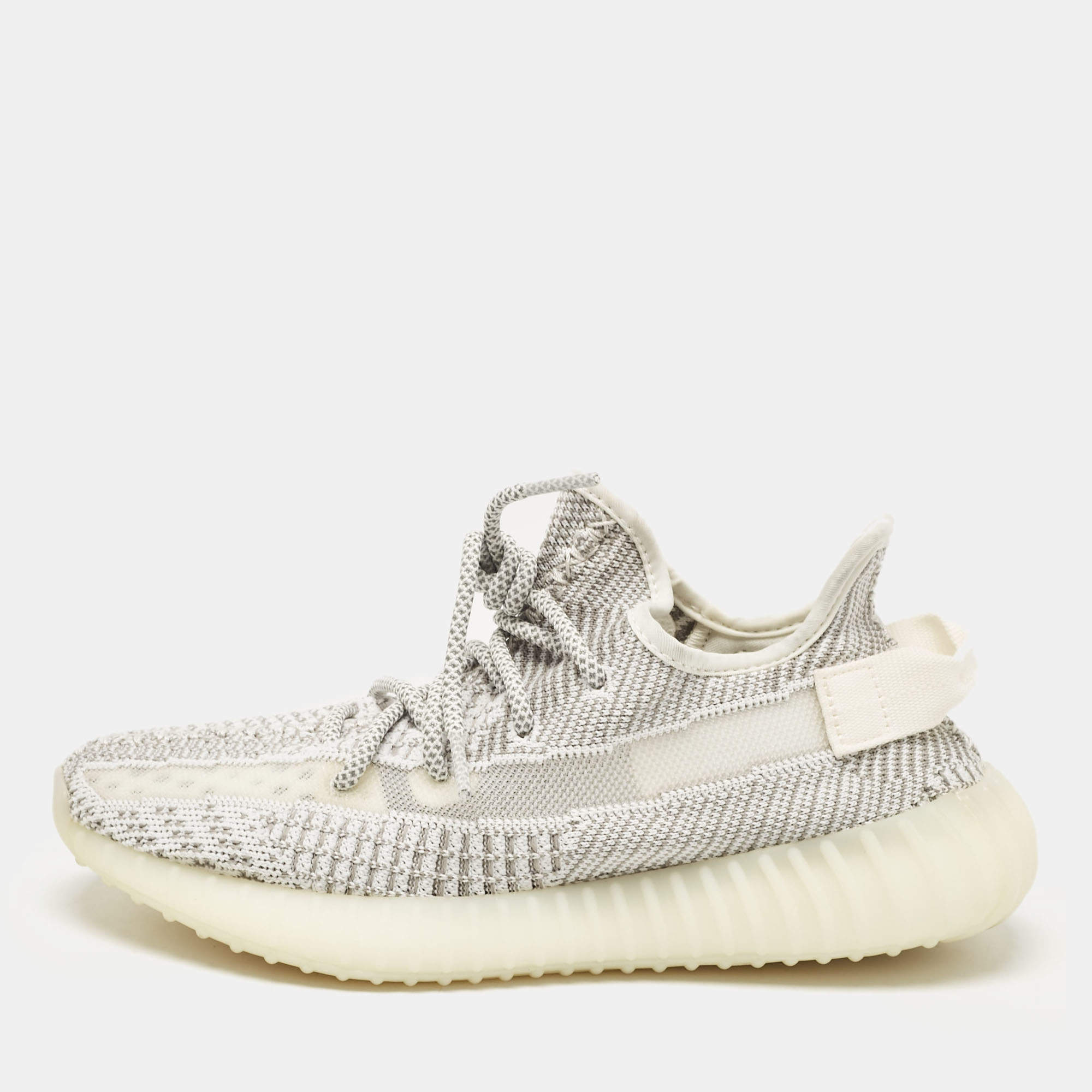 Pre Owned Yeezy x Adidas White/Grey Knit Fabric Boost 350 V2 Static (Non-Reflective) Sneakers Size 39 1/3