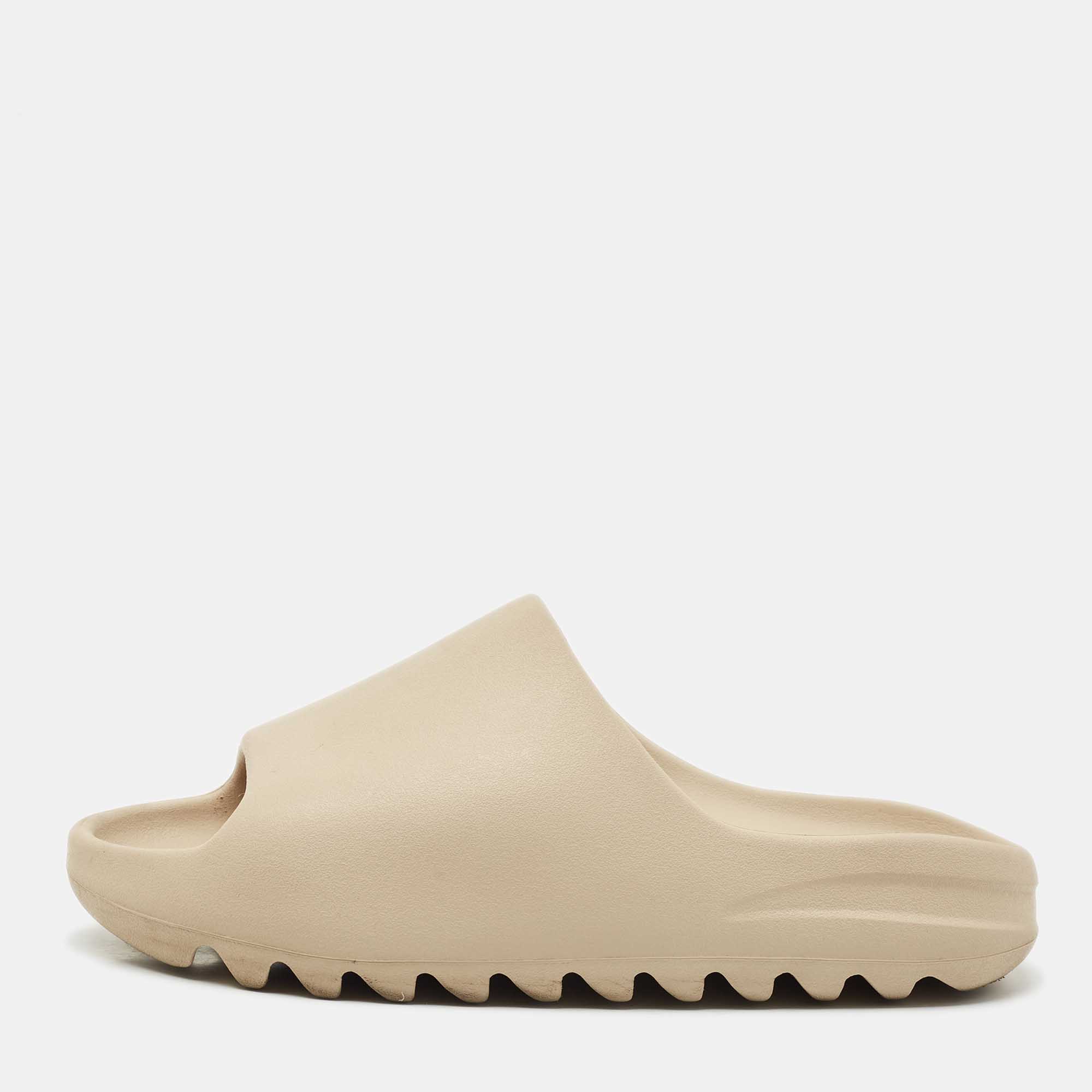 Pre Owned Yeezy x Adidas Beige Rubber Slide Flats Size 42