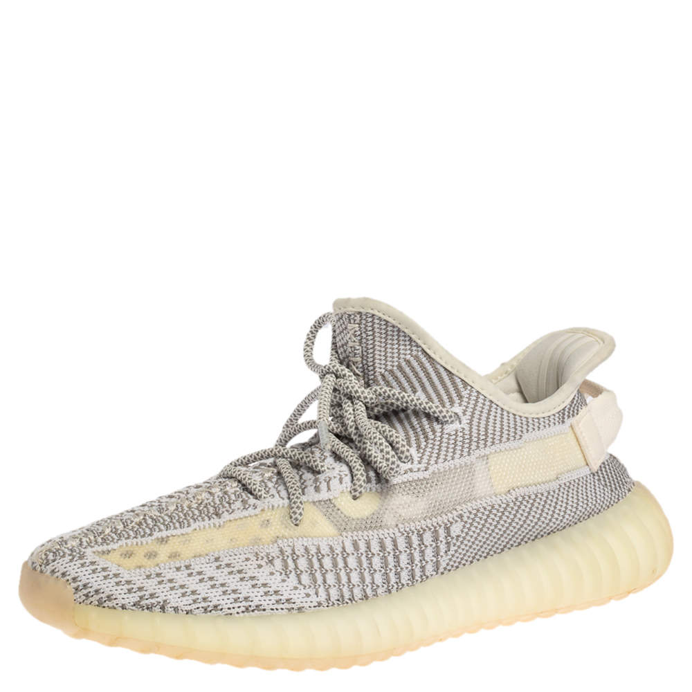 Pre Owned حذاء رياضي ييزي x أديداس بوست 350 ڨي2 ستاتيك قماش تريكو رصاصي وأبيض غير عاكس مقاس 42