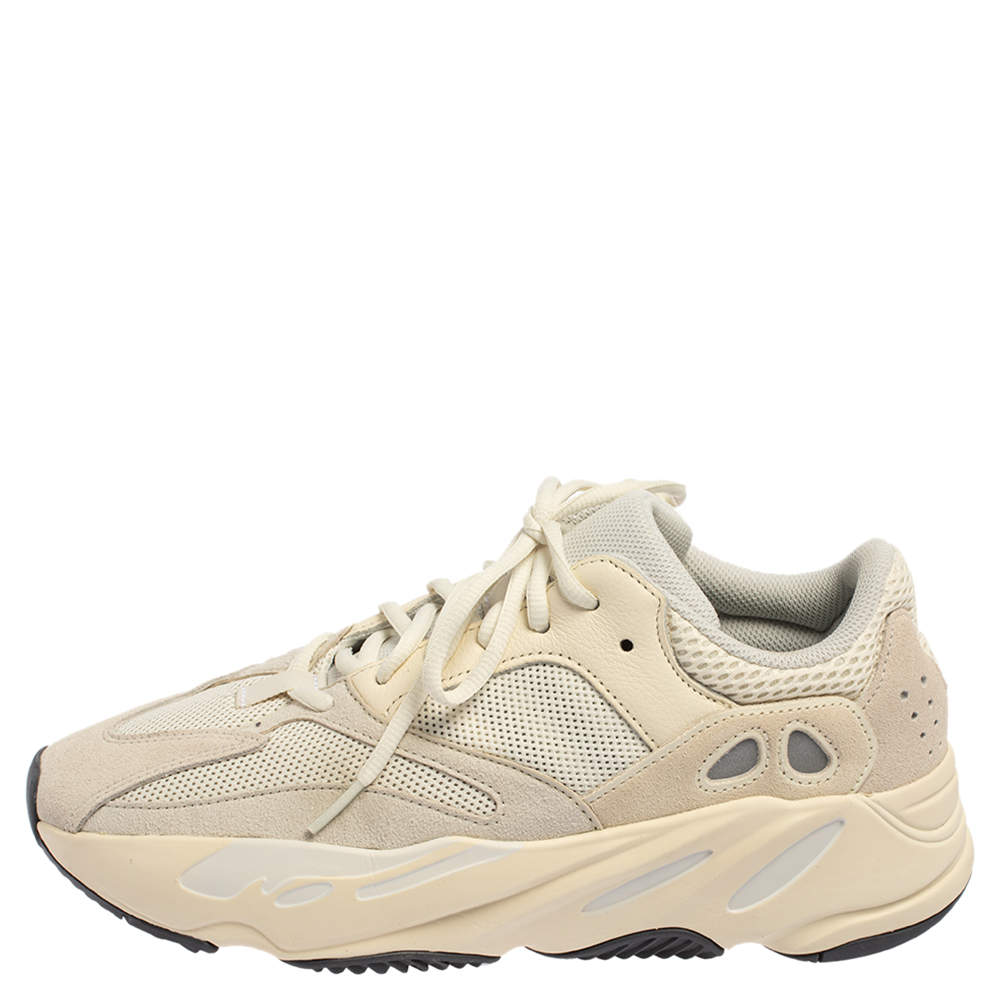 Yeezy on sale 700 f1