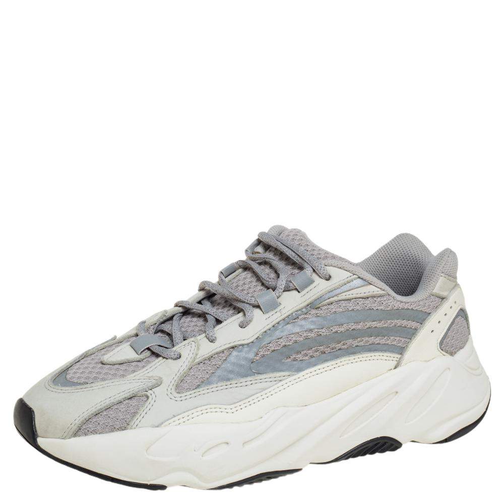 مملوكة مسبقًا Yeezy x adidas Grey/White Cotton Knit And Nubuck Boost 700 V2 Static Sneakers Size 42 2/3