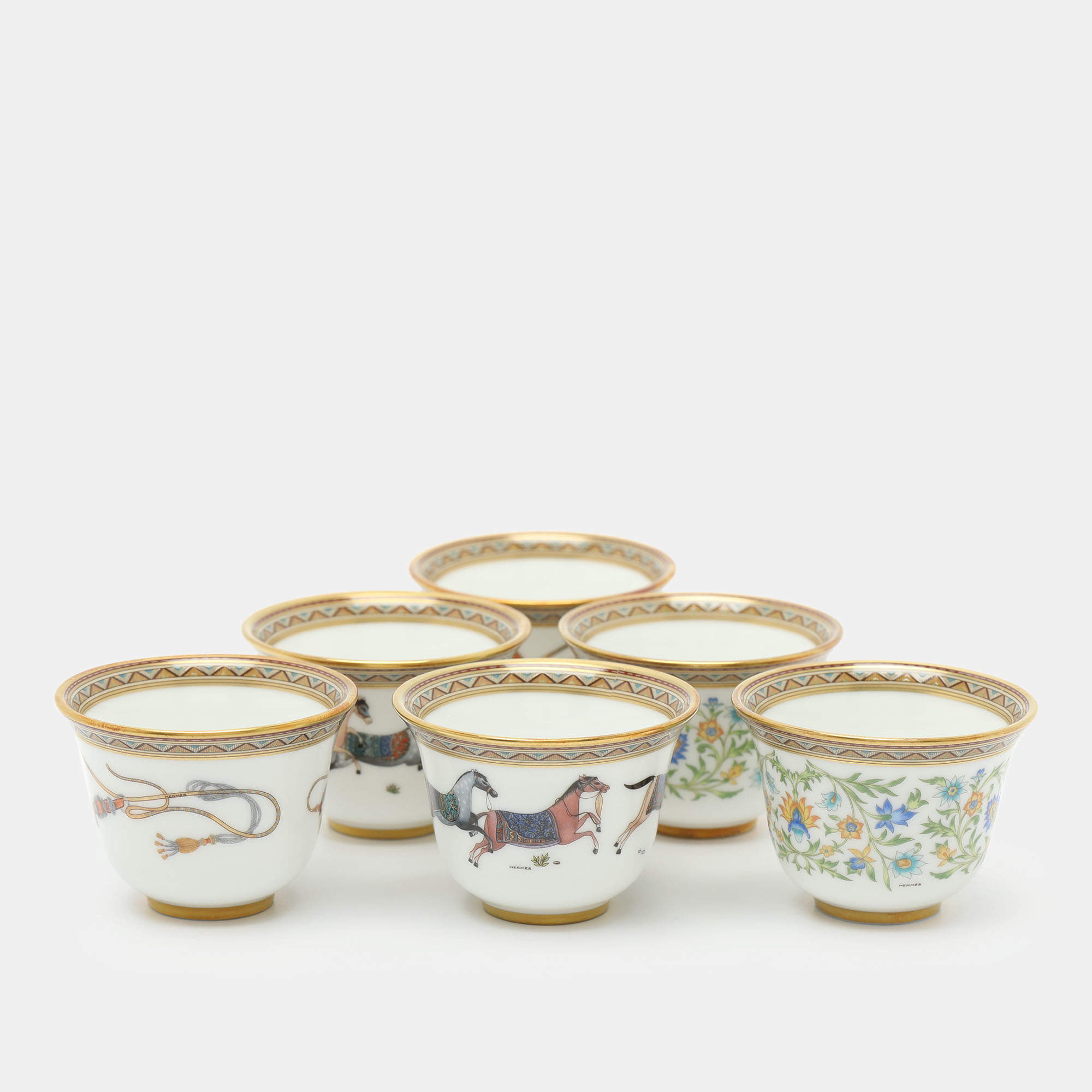 Pre Owned Hermès Porcelain White Cheval d'Orient No.1 Mini Cup Set 6