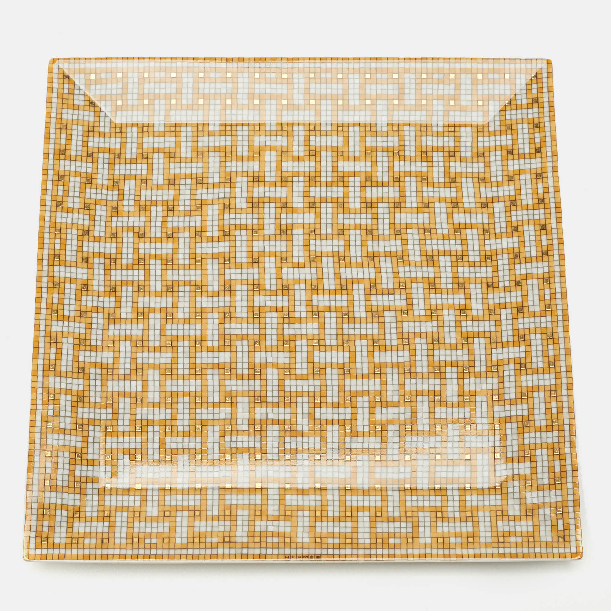 Pre Owned Hermès Mosaique AU 24 Gold N°4 Square Plate