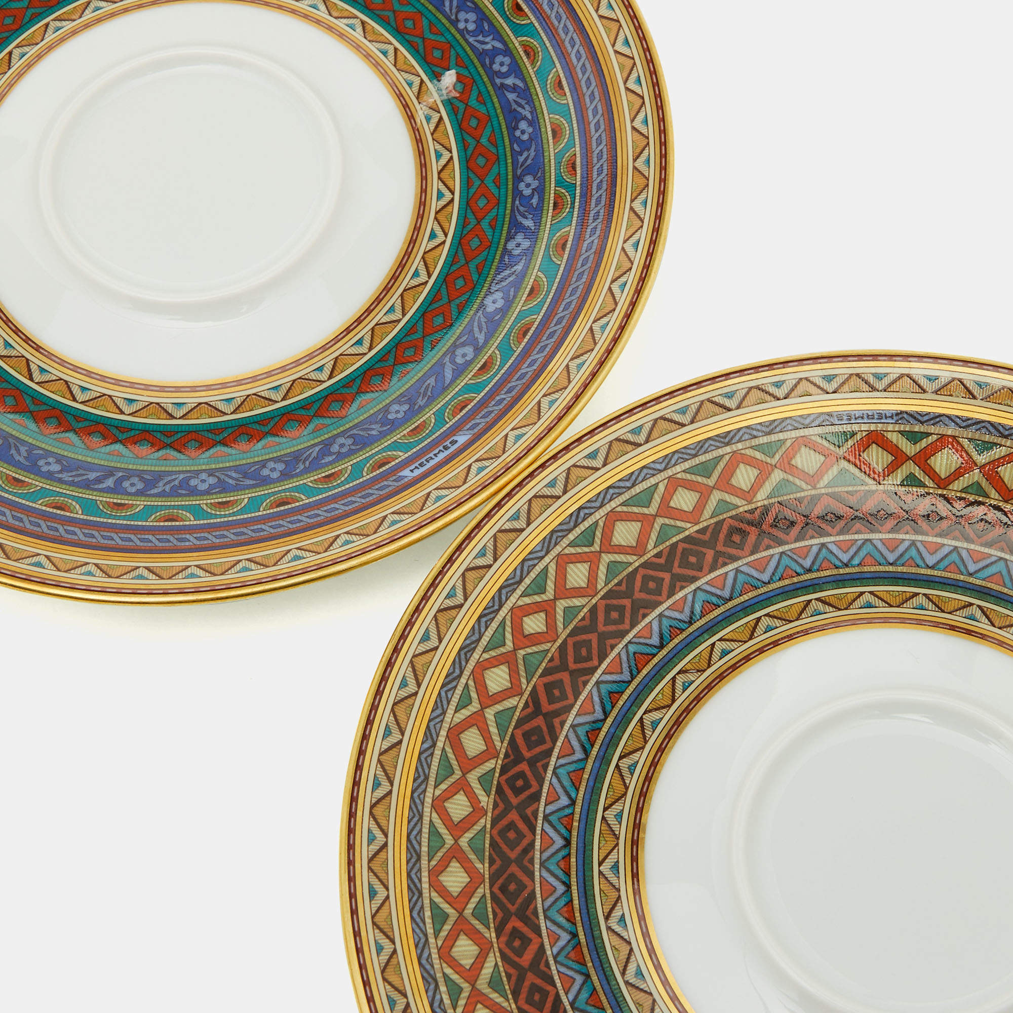 Hermes Cheval D'Orient Porcelain Tea Cup and Saucer Set – Madison Avenue  Couture