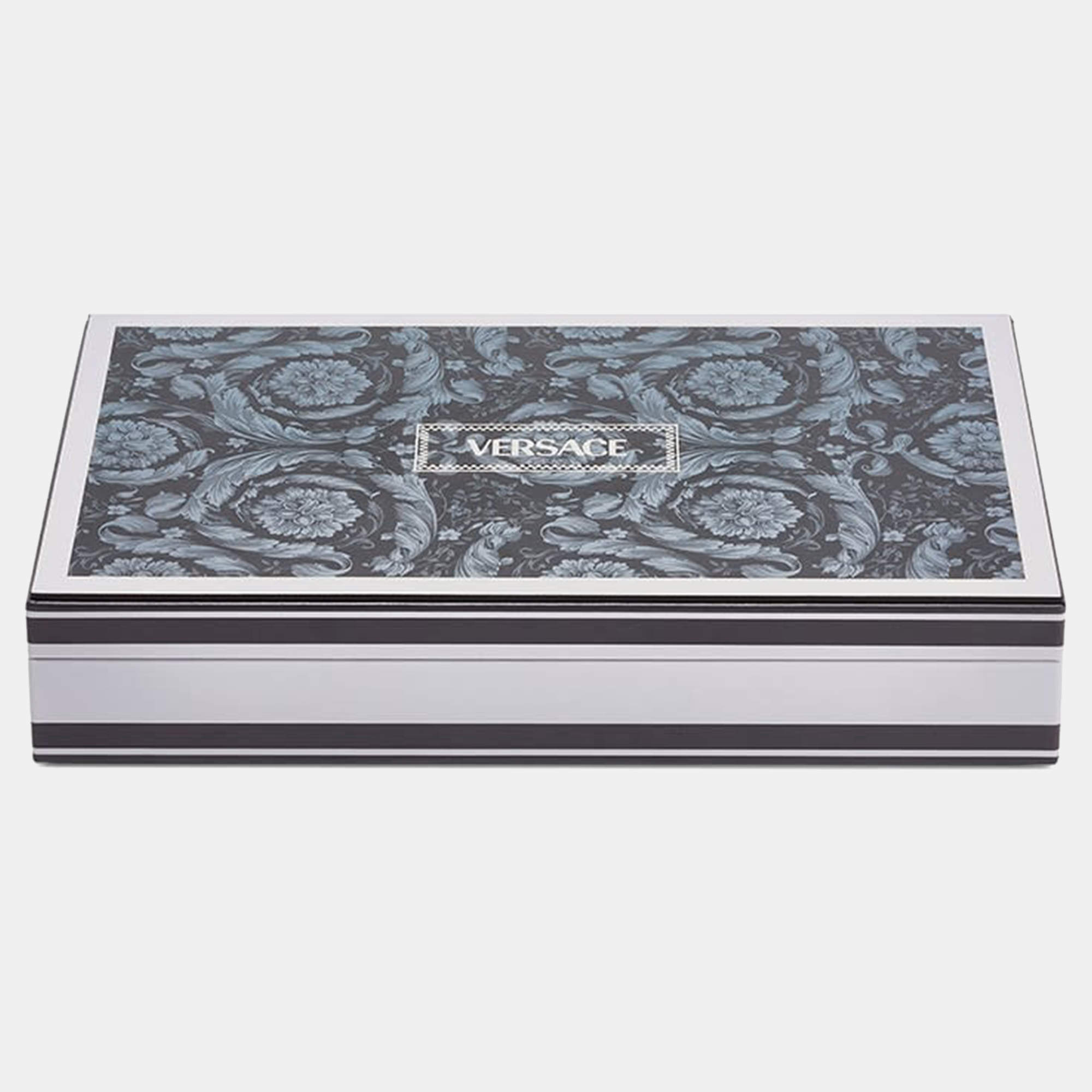 مملوكة مسبقًا مجموعة دومينو أكريليك فضية باروكو فيرساتشي