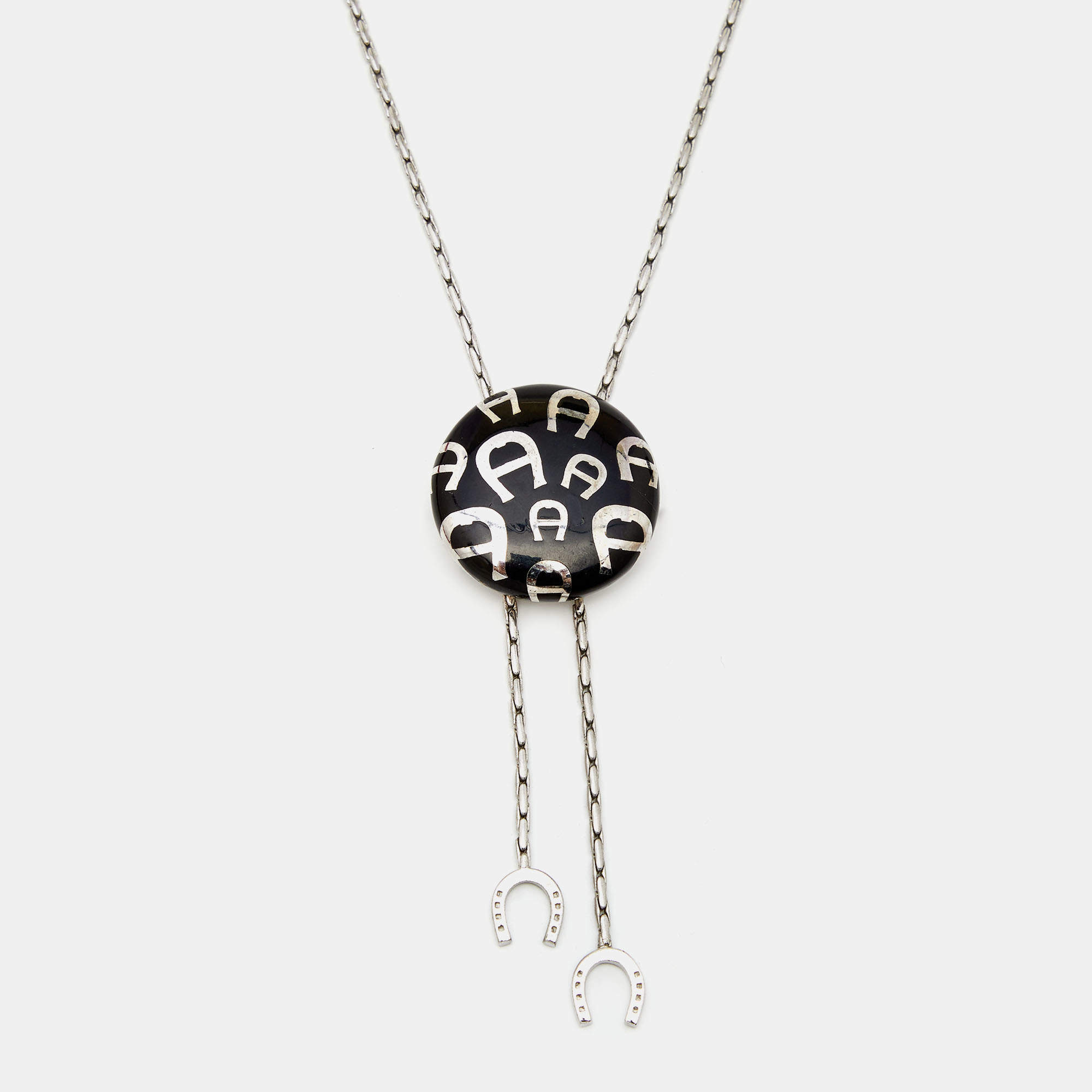 Pre Owned Aigner Silver Tone Round Logo & Horseshoe Charm Chain Necklace 