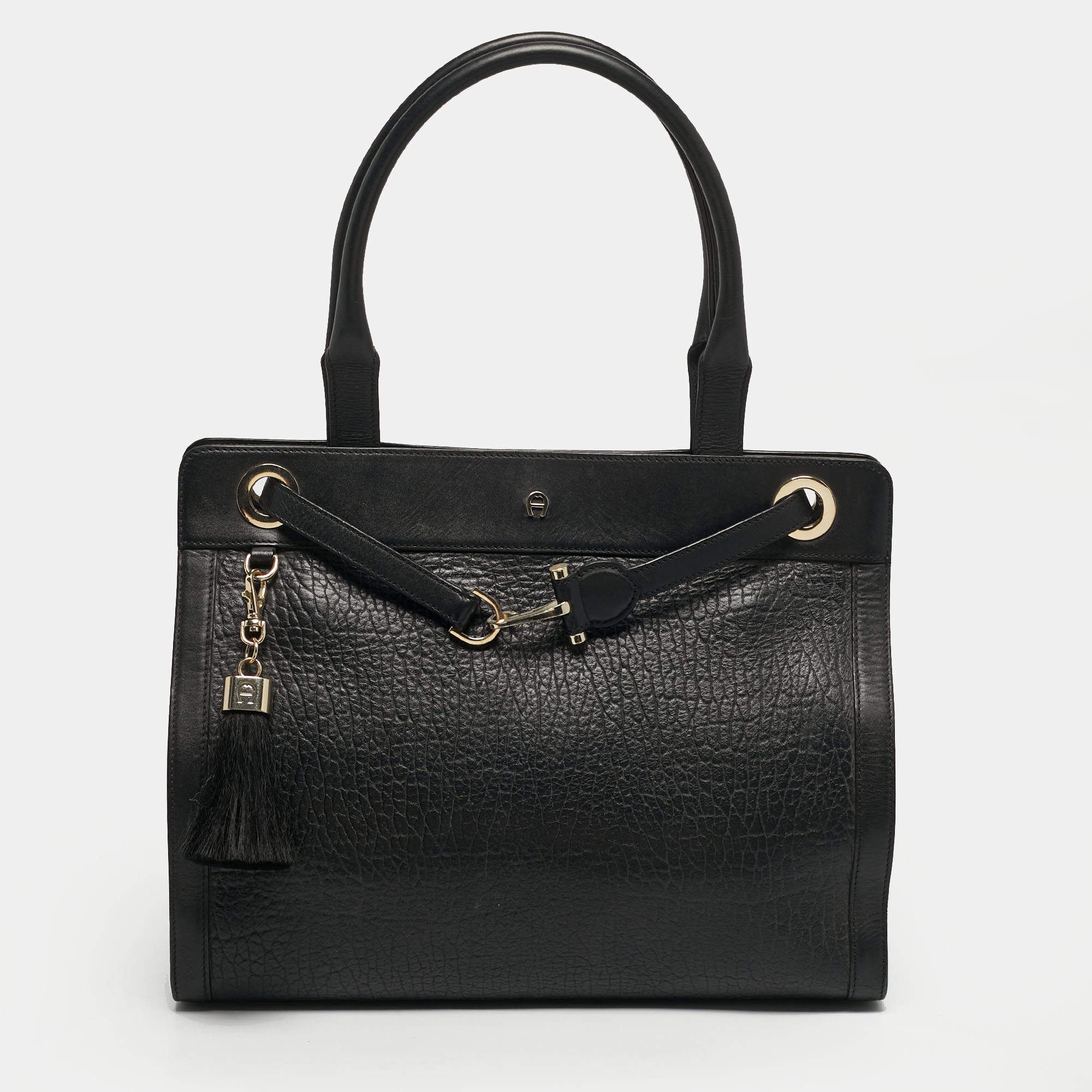 مملوكة مسبقًا Aigner Cavallina Black Leather Tote