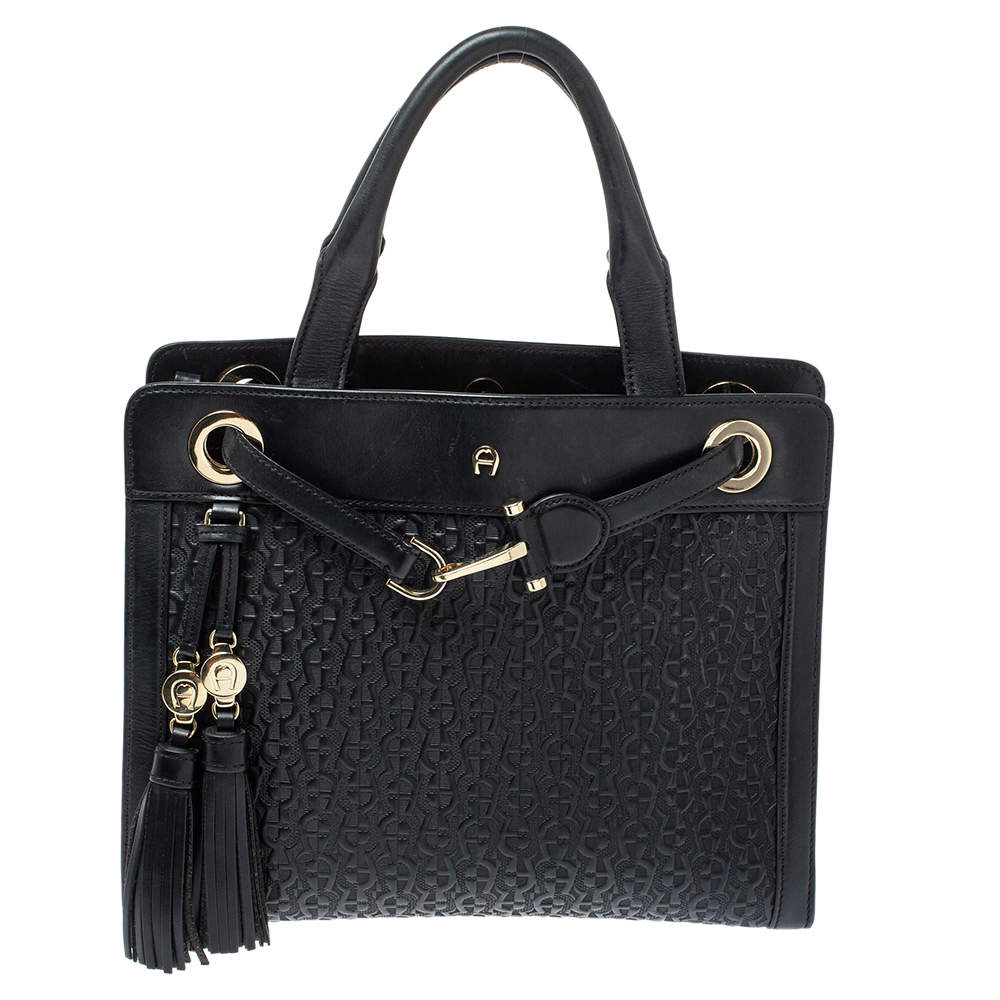 مملوكة مسبقًا Aigner Dark Blue Signature Embossed Leather Cavallina Tote