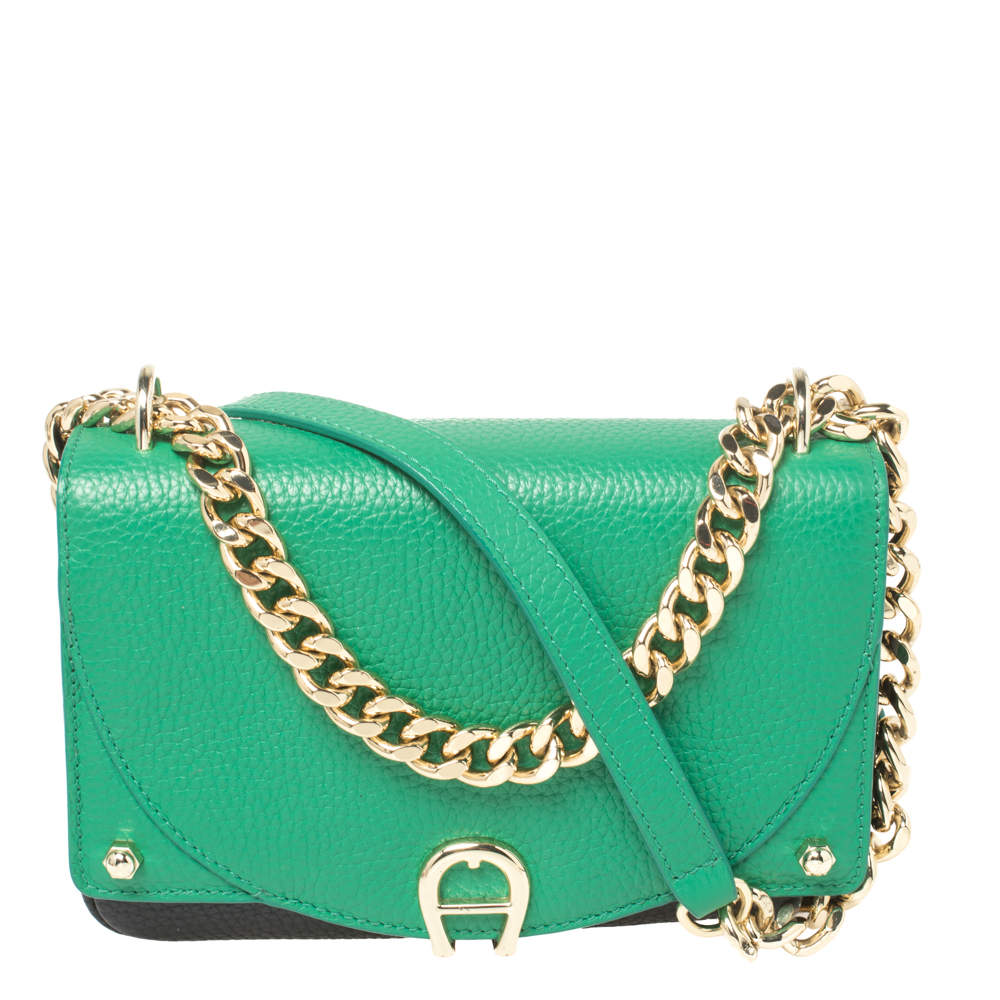 Pre Owned Aigner Green/Black Leather Diadora Shoulder Bag