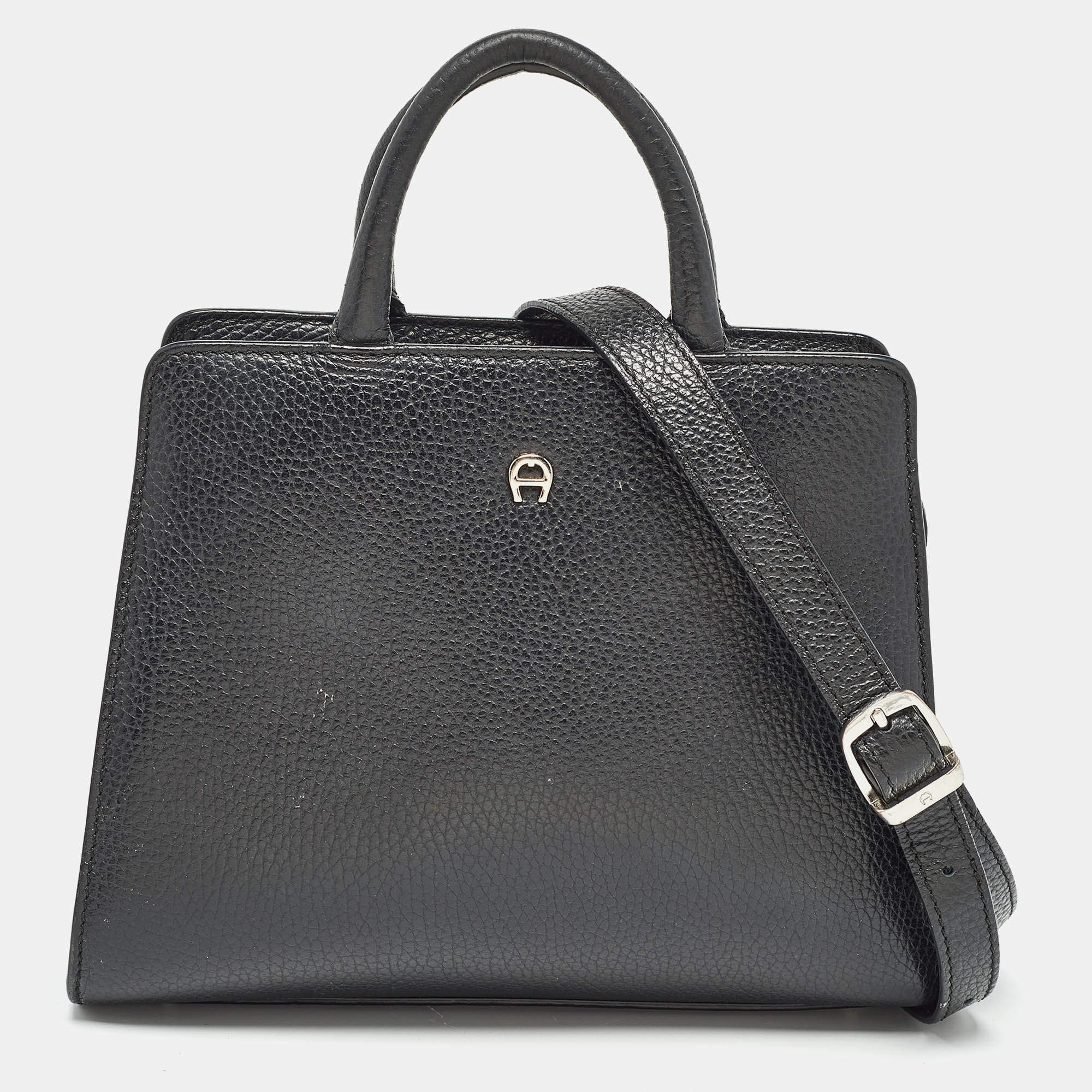 Pre Owned Aigner Black Leather Small Cybill Tote