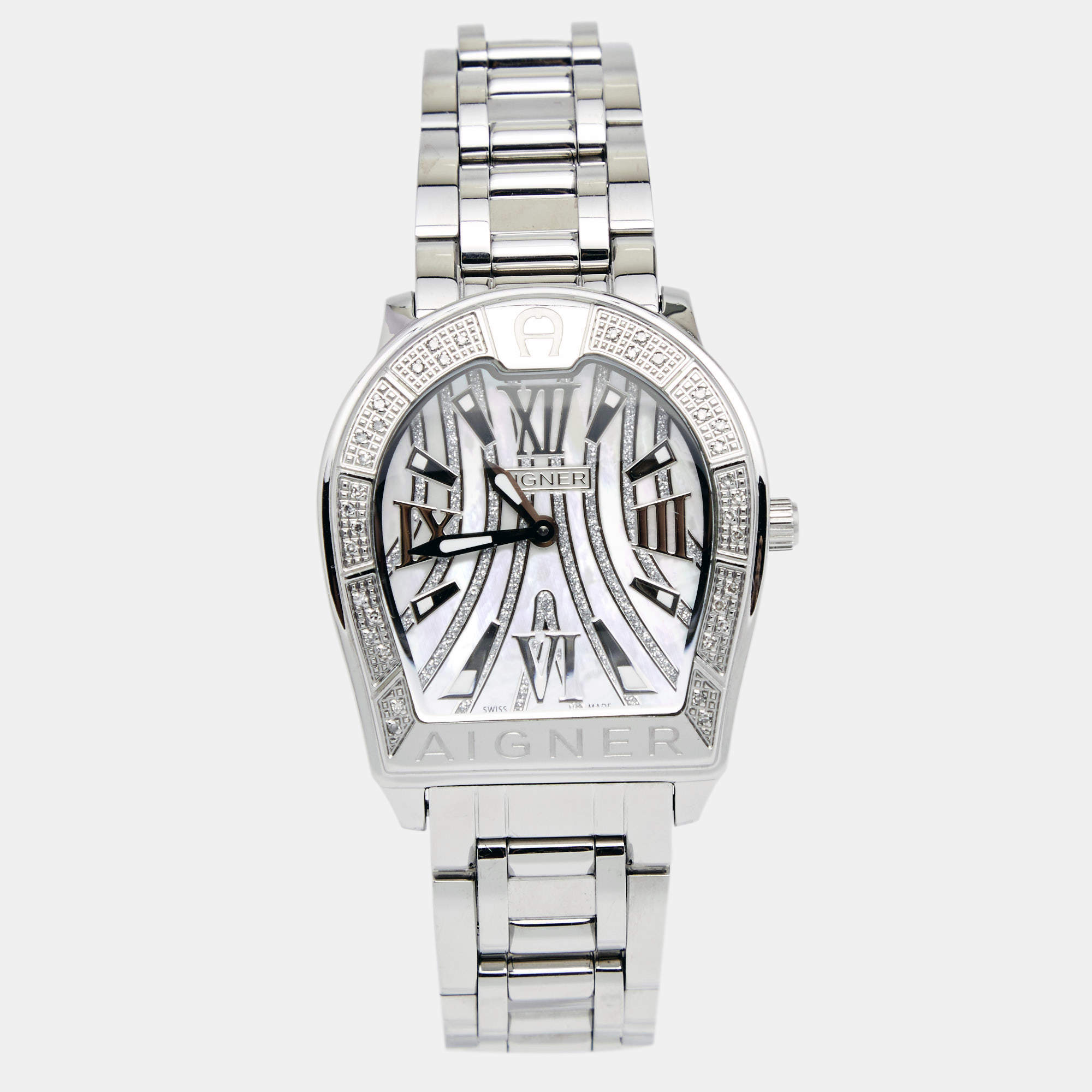 Pre Owned Aigner Mother of Pearl Stainless Steel Verona A48100 Women's Wristwatch 33 mm