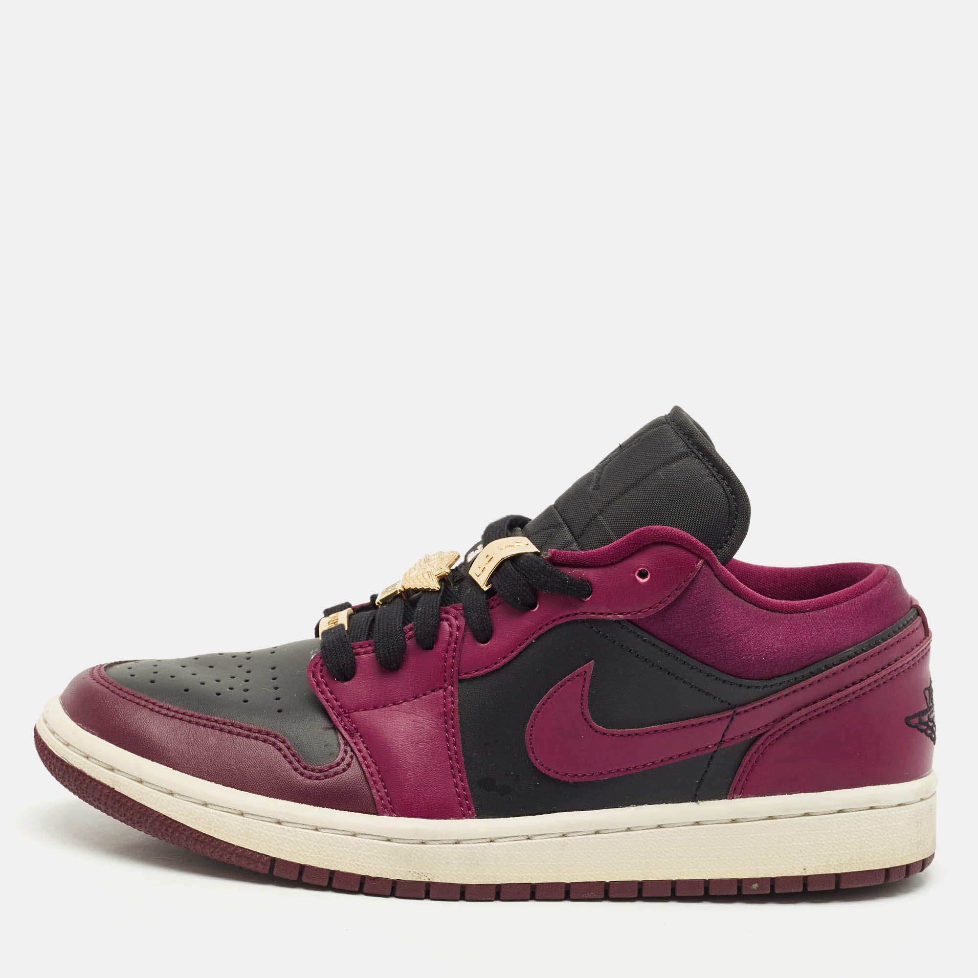 Pre Owned Air Jordans Burgundy/Black Leather Jordan 1 Low Dark Beetroot Black Sneakers Size 40.5