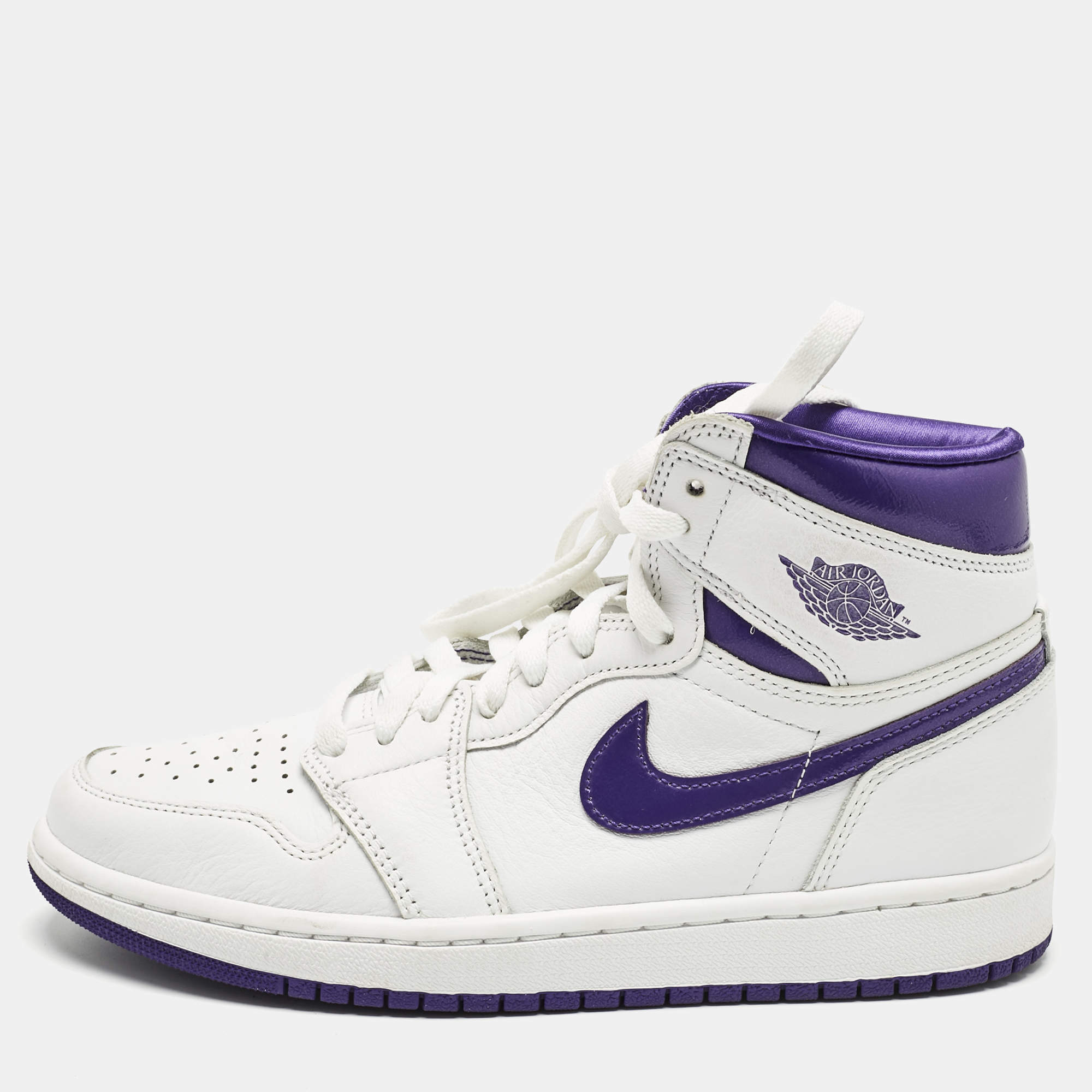 Pre Owned Air Jordans White/Purple Leather Air Jordan 1 High Top Sneakers Size 38.5