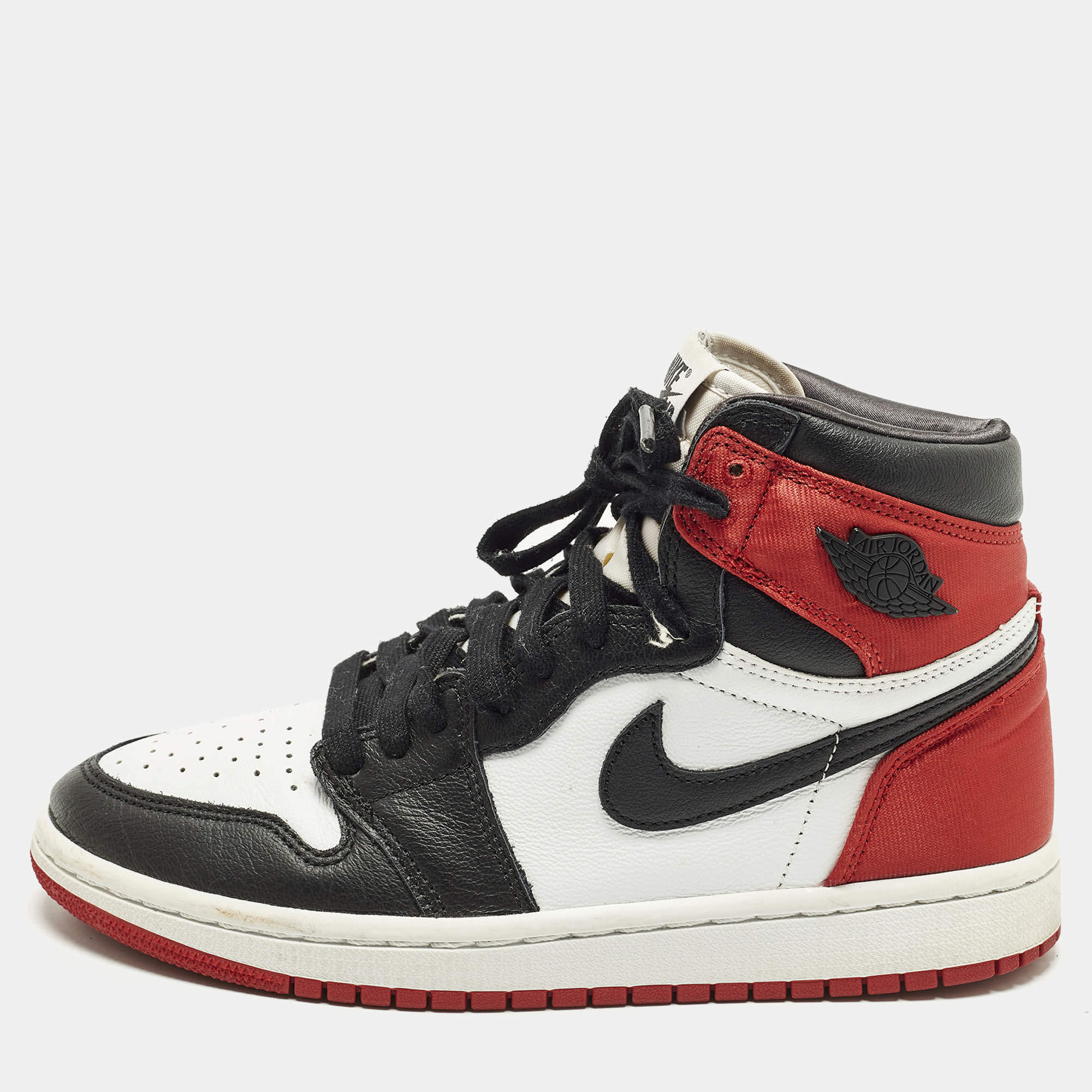 Pre Owned Air Jordans Jordan 1 Black Toe Size 37.5 Multicolor Leather and Satin High Top Sneakers