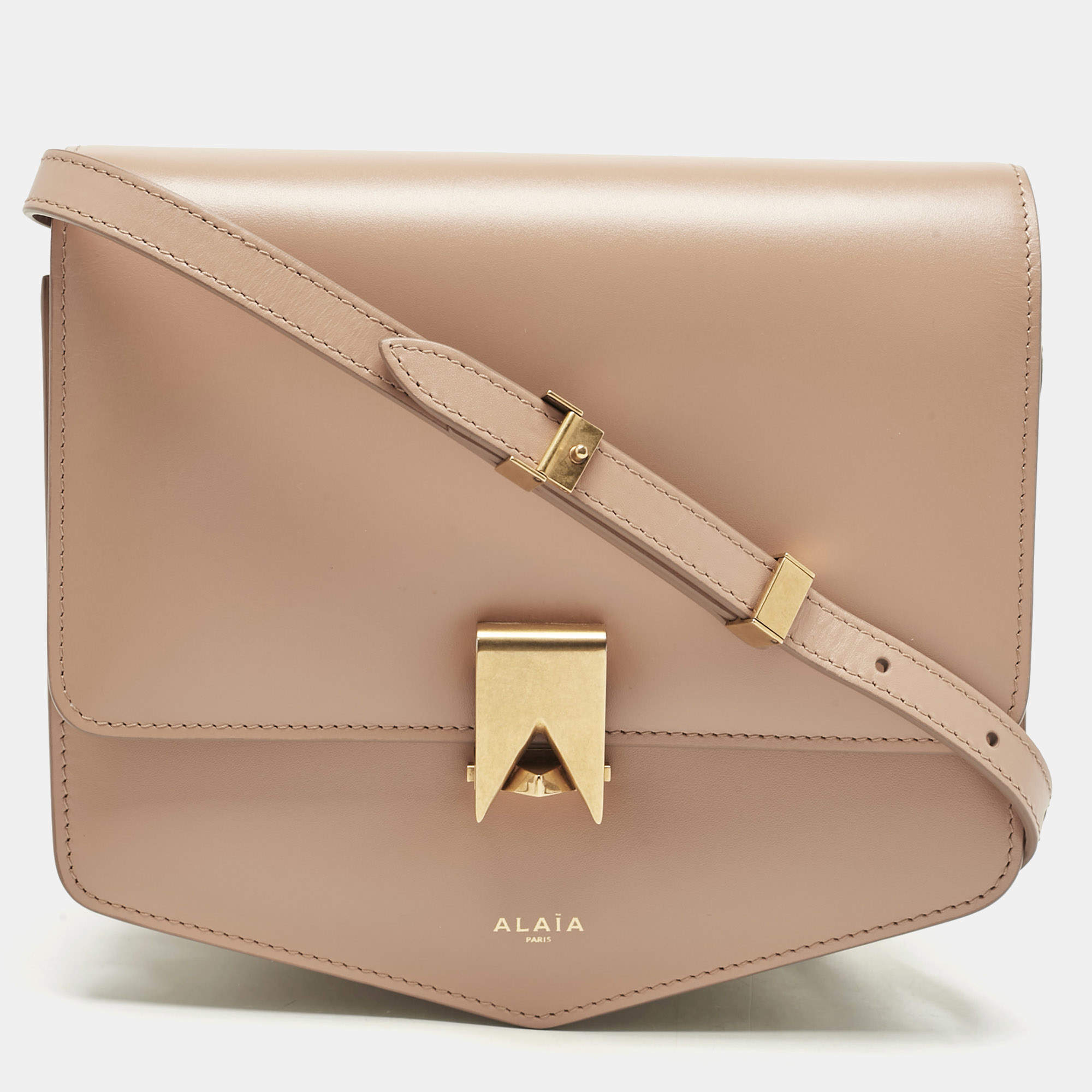 Pre Owned Alaia Beige Leather Large Le Papa Shoulder Bag