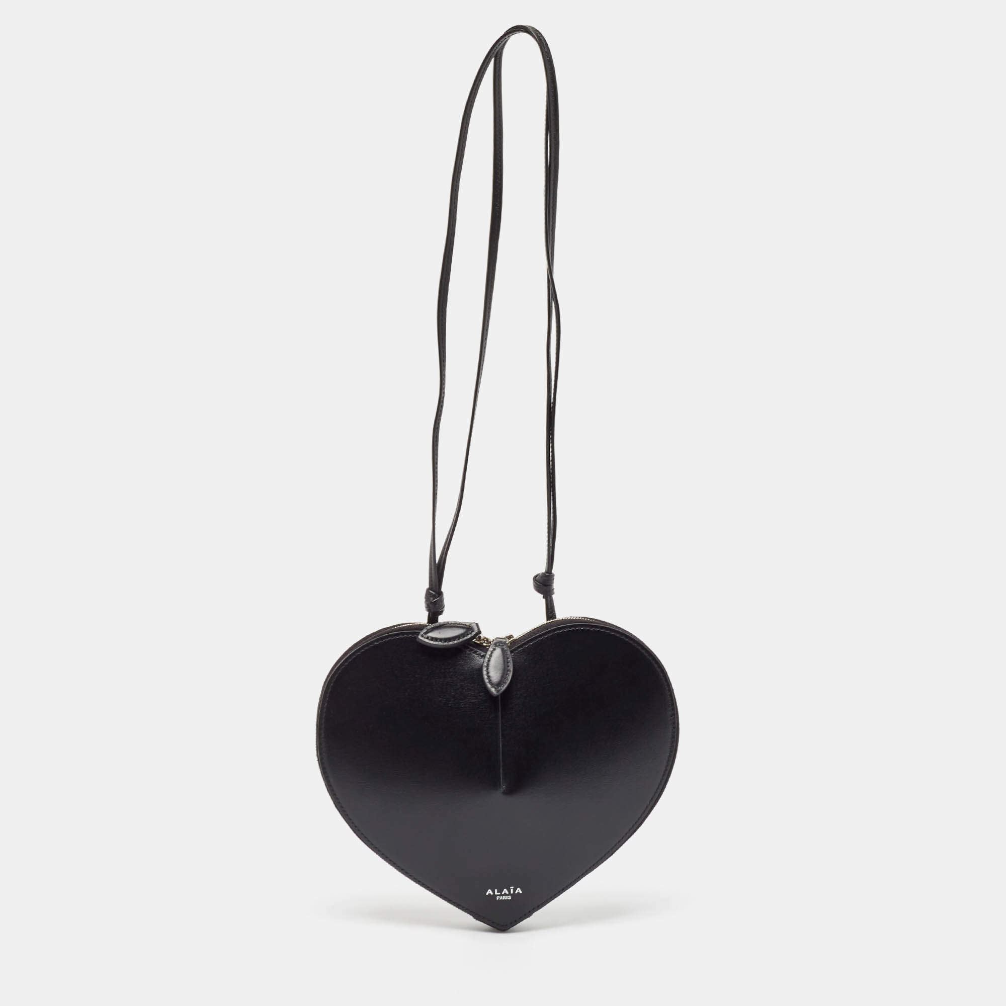 Pre Owned Alaia Black Leather Le Coeur Crossbody bag