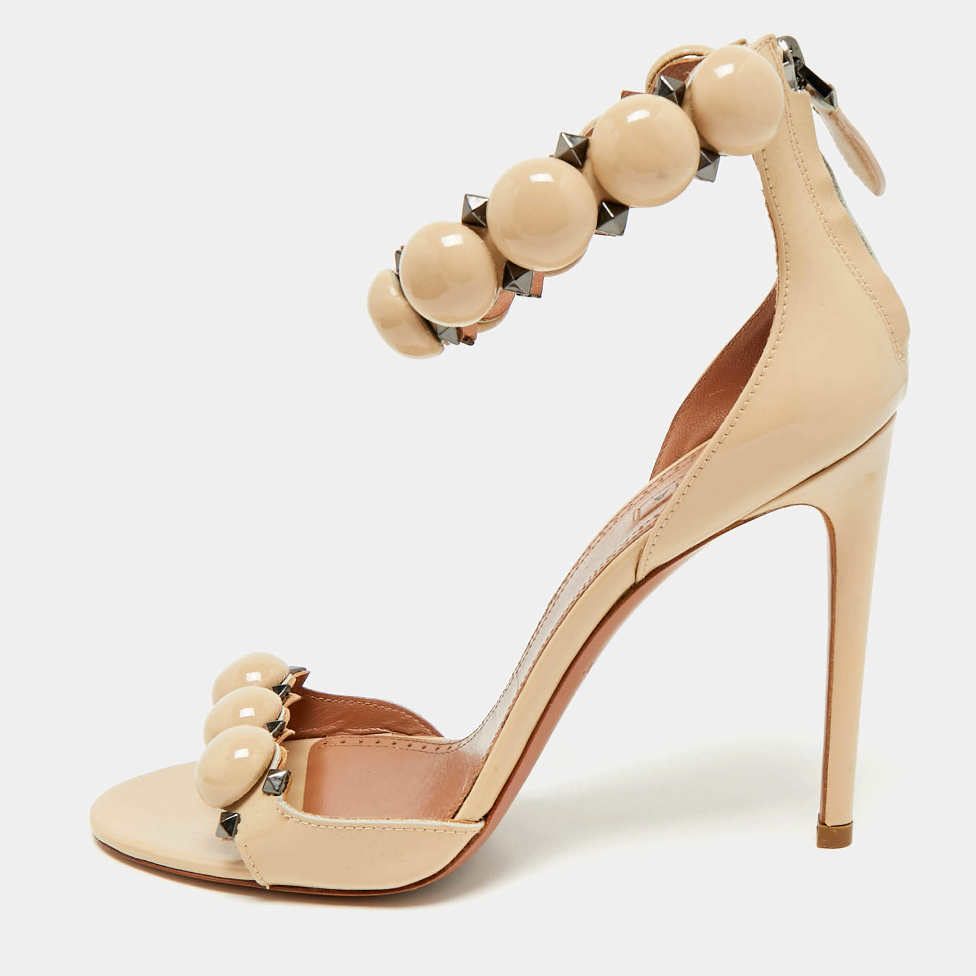 Pre Owned Alaia Beige Patent Leather Bombe Ankle Strap Sandals Size 38.5
