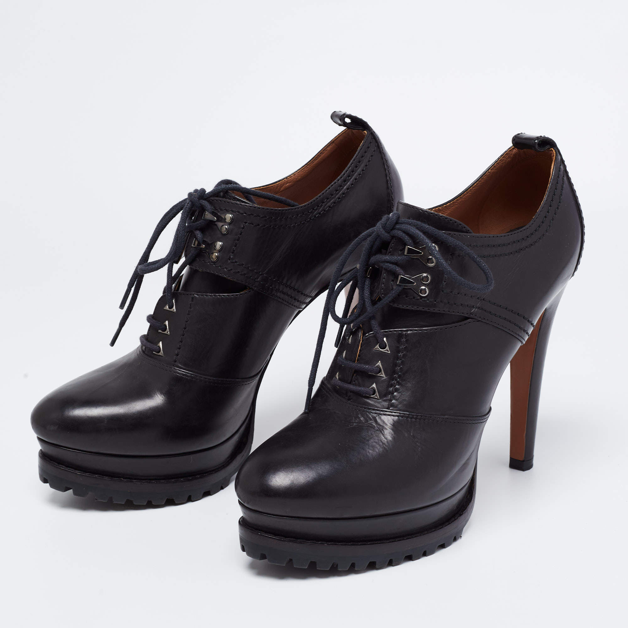 Alaia lace sale up booties