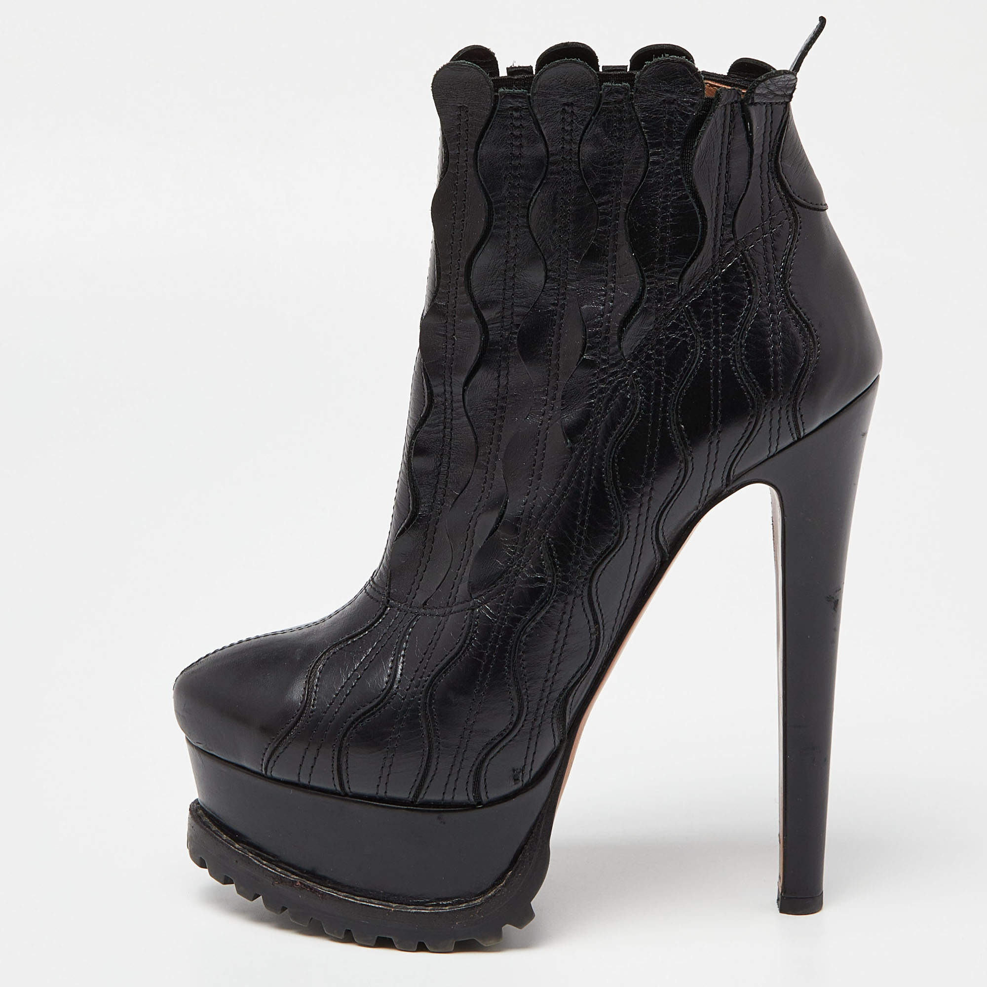Alaia Black Leather Ankle Boots Size 39