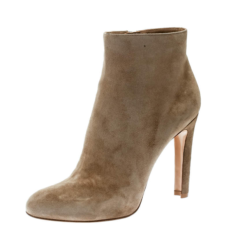 Pre Owned Gianvito Rossi Beige Suede Ankle Boots Size 42