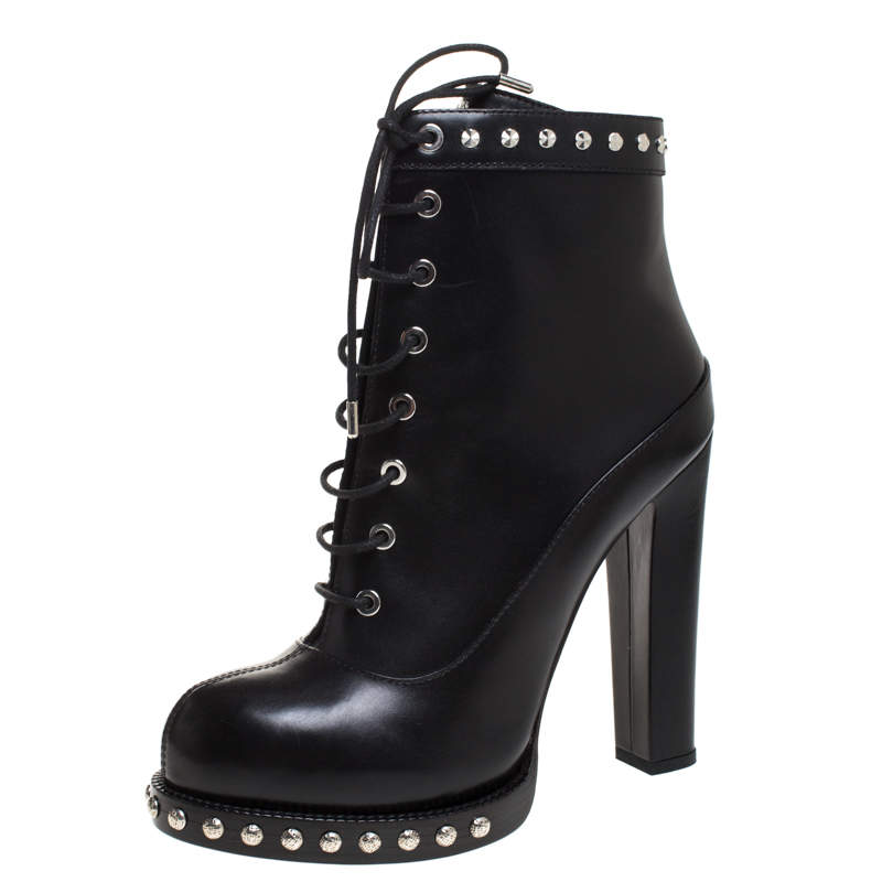 Pre Owned Alexander McQueen Black Leather Studded Ankle Boots Size 39.5