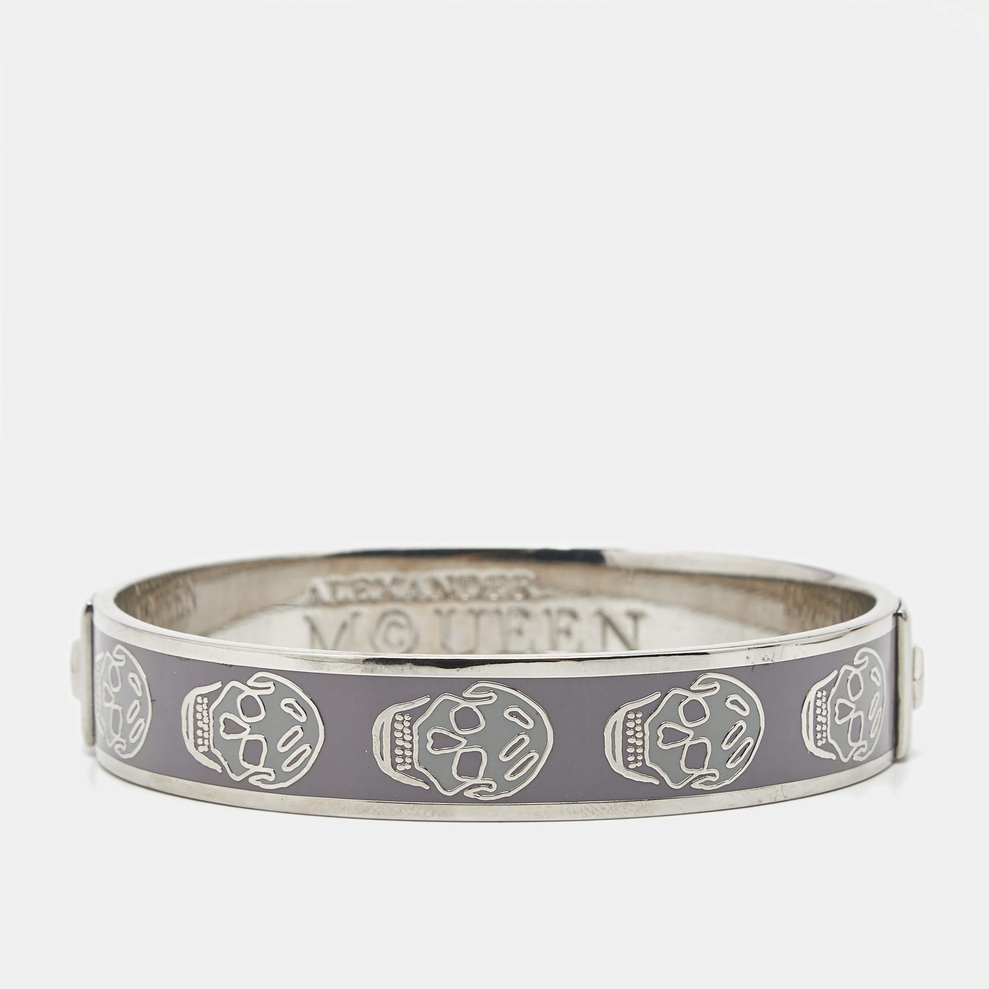 Pre Owned Alexander McQueen Enamel Skull Silver Tone Bangle Bracelet