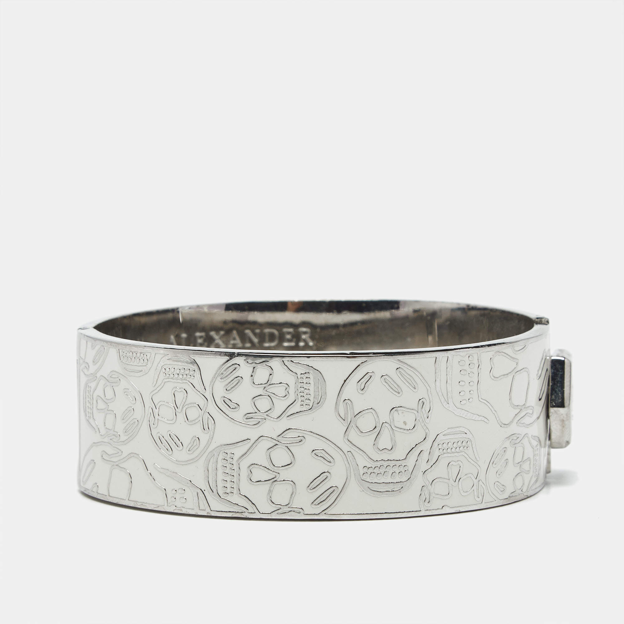 Pre Owned Alexander McQueen Skull Enamel Silver Tone Bracelet