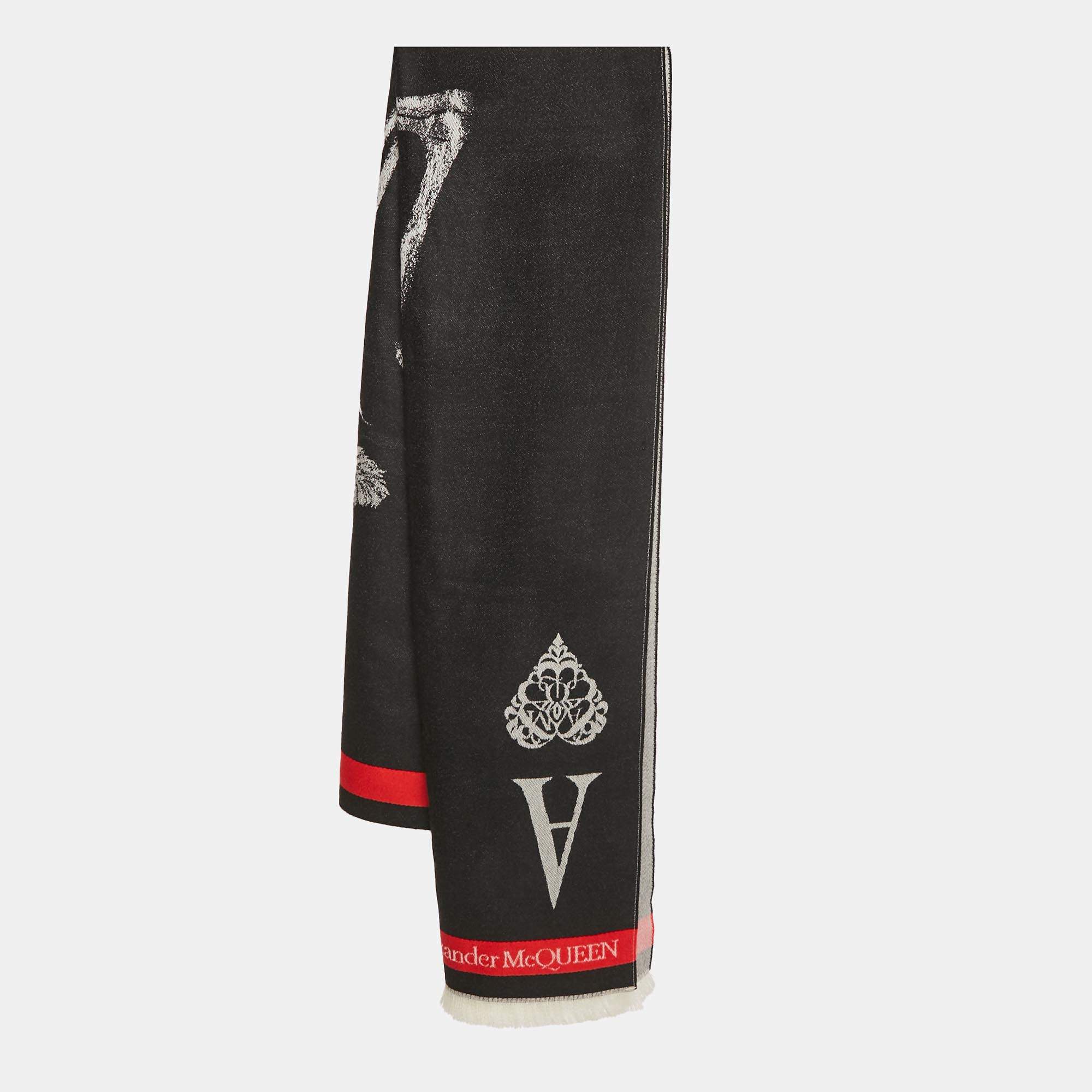 Pre Owned Alexander McQueen Black Skull Pattern Wool Shawl