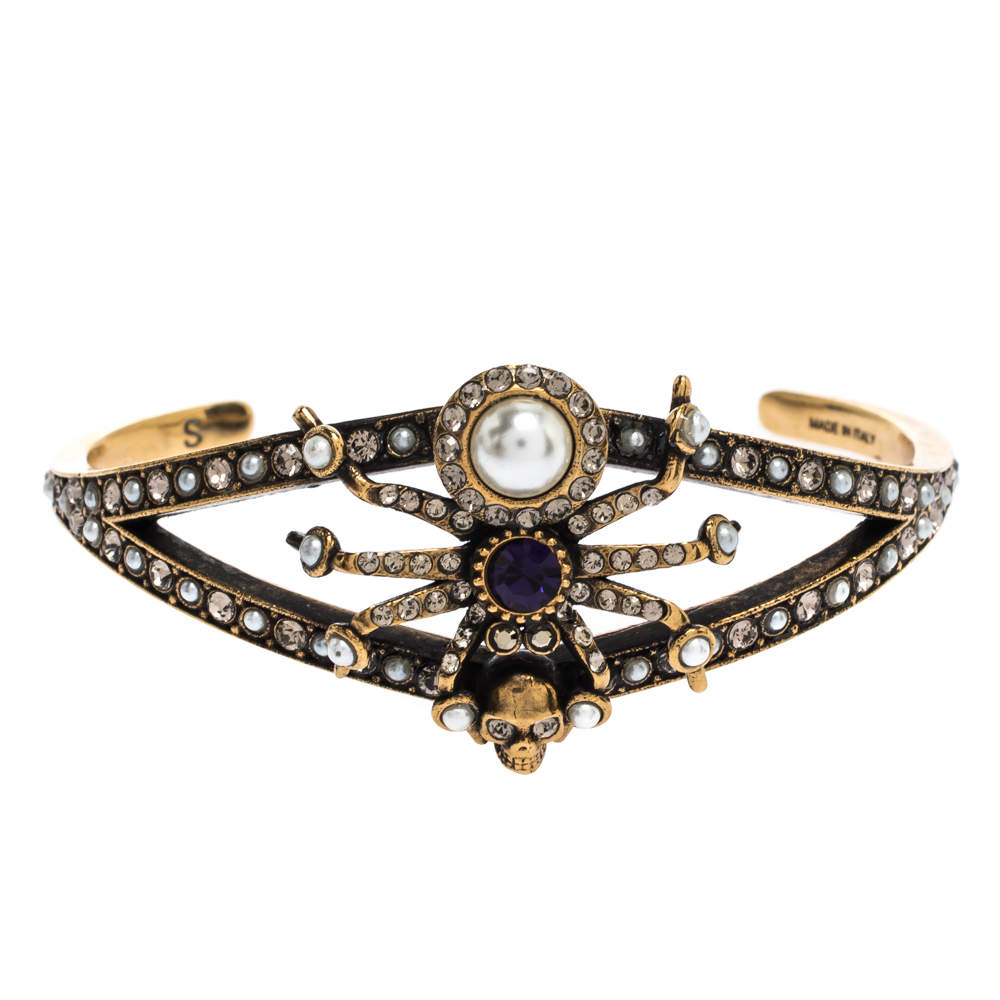 Pre Owned Alexander McQueen Crystal Faux Pearl Gold Tone Spider Open Cuff Bracelet S
